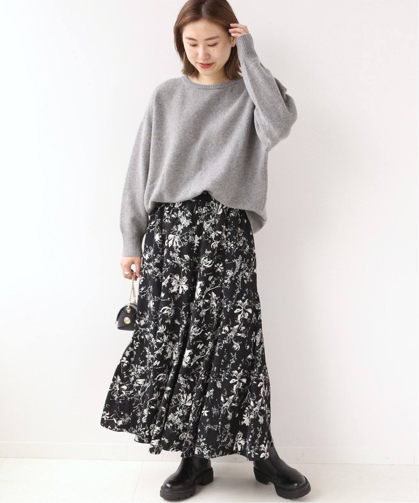 追加》ブラックフローラルマーメイドスカート（ロング・マキシ丈  