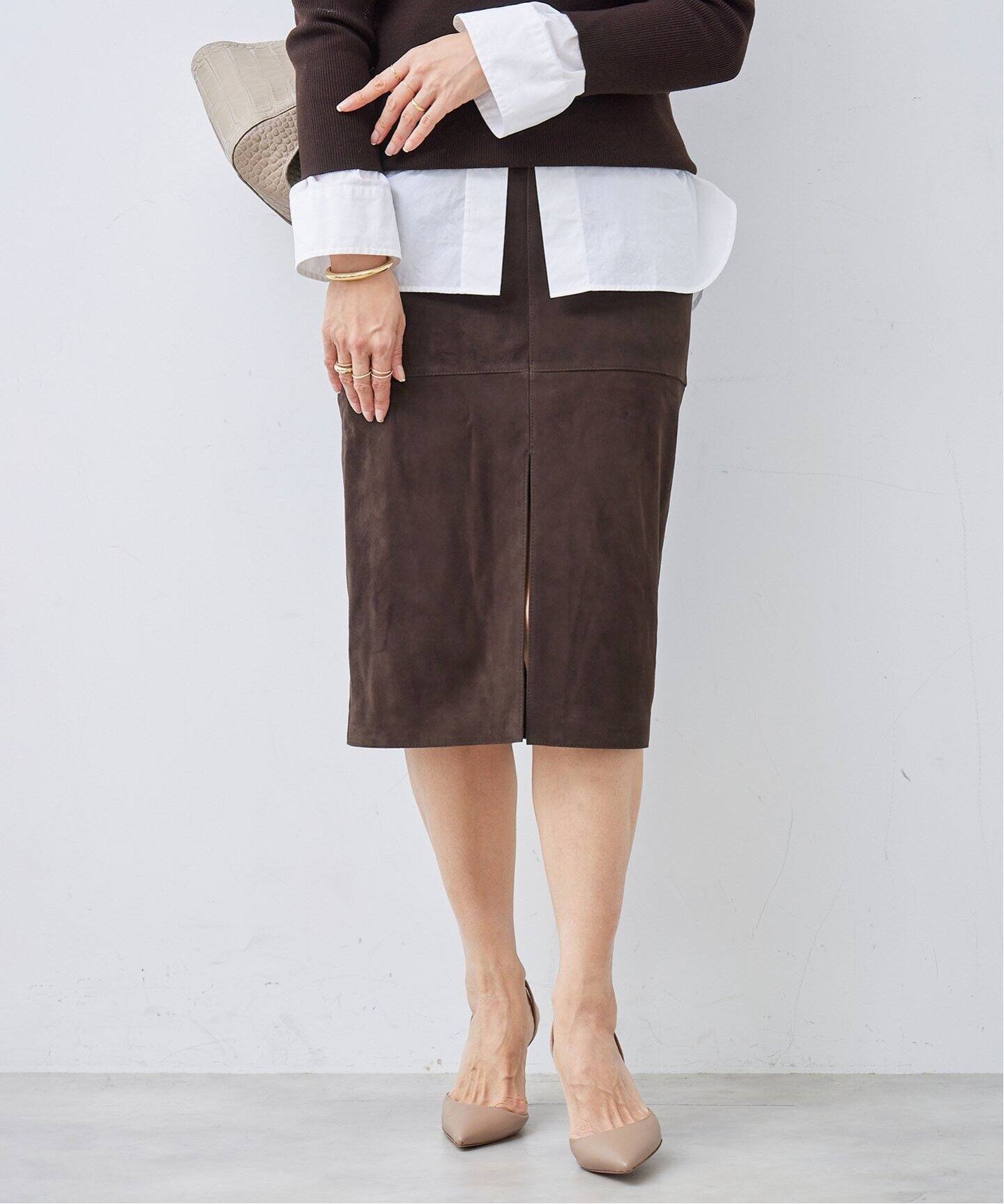 TOTEME/トーテム】 Paneled スウェードスカート（その他スカート  