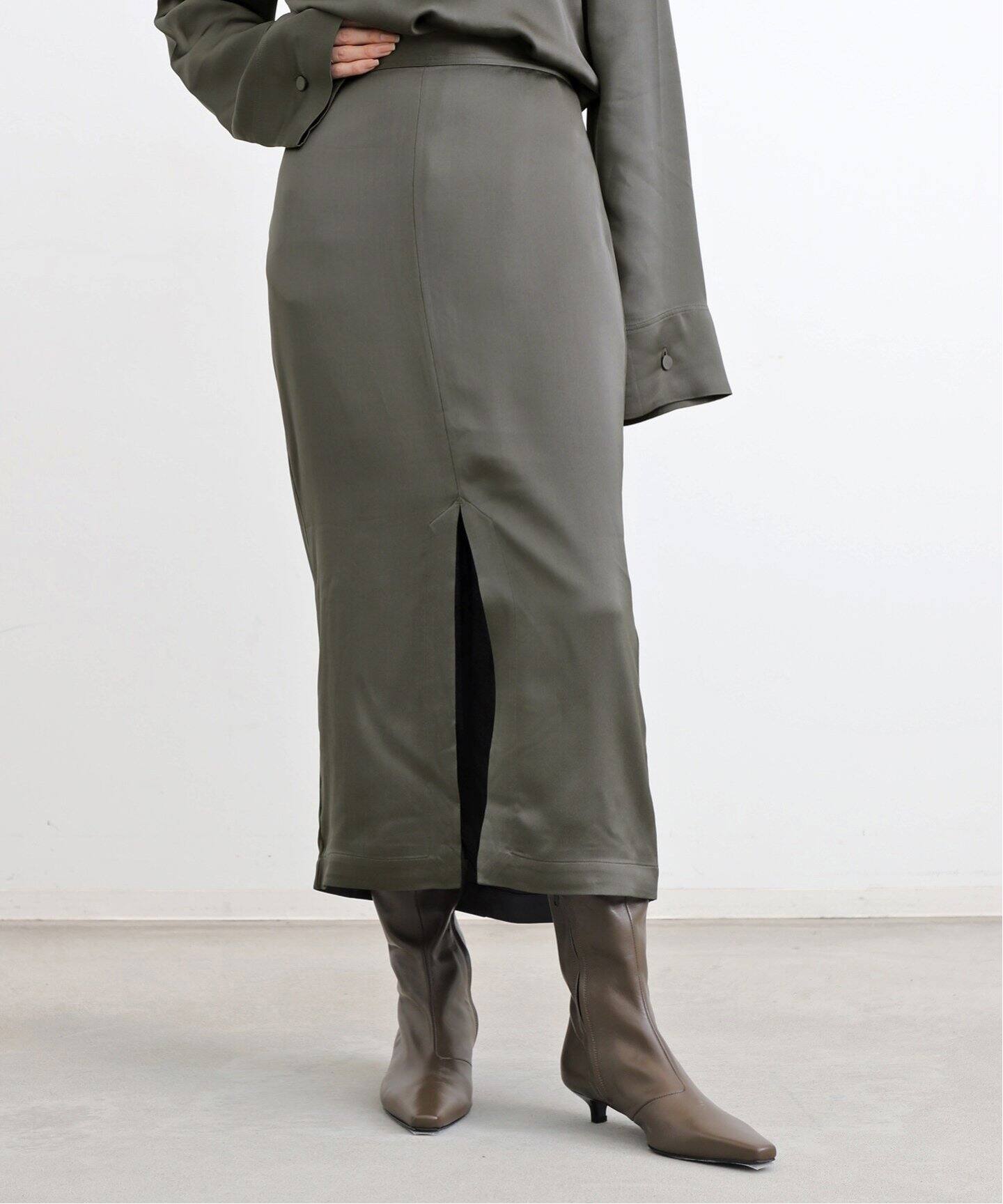 TOTEME/トーテム】 SATIN MID SKIRT（その他スカート）｜L 