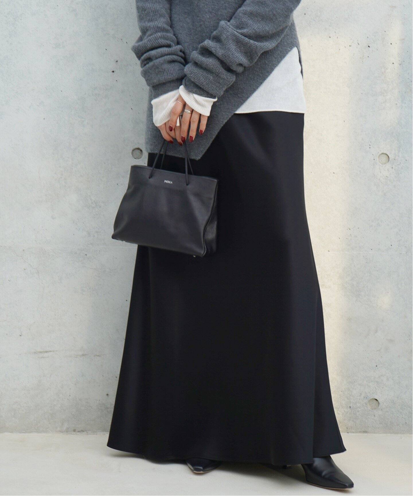 サテンフレアスカート（ロング・マキシ丈スカート）｜AP STUDIO  