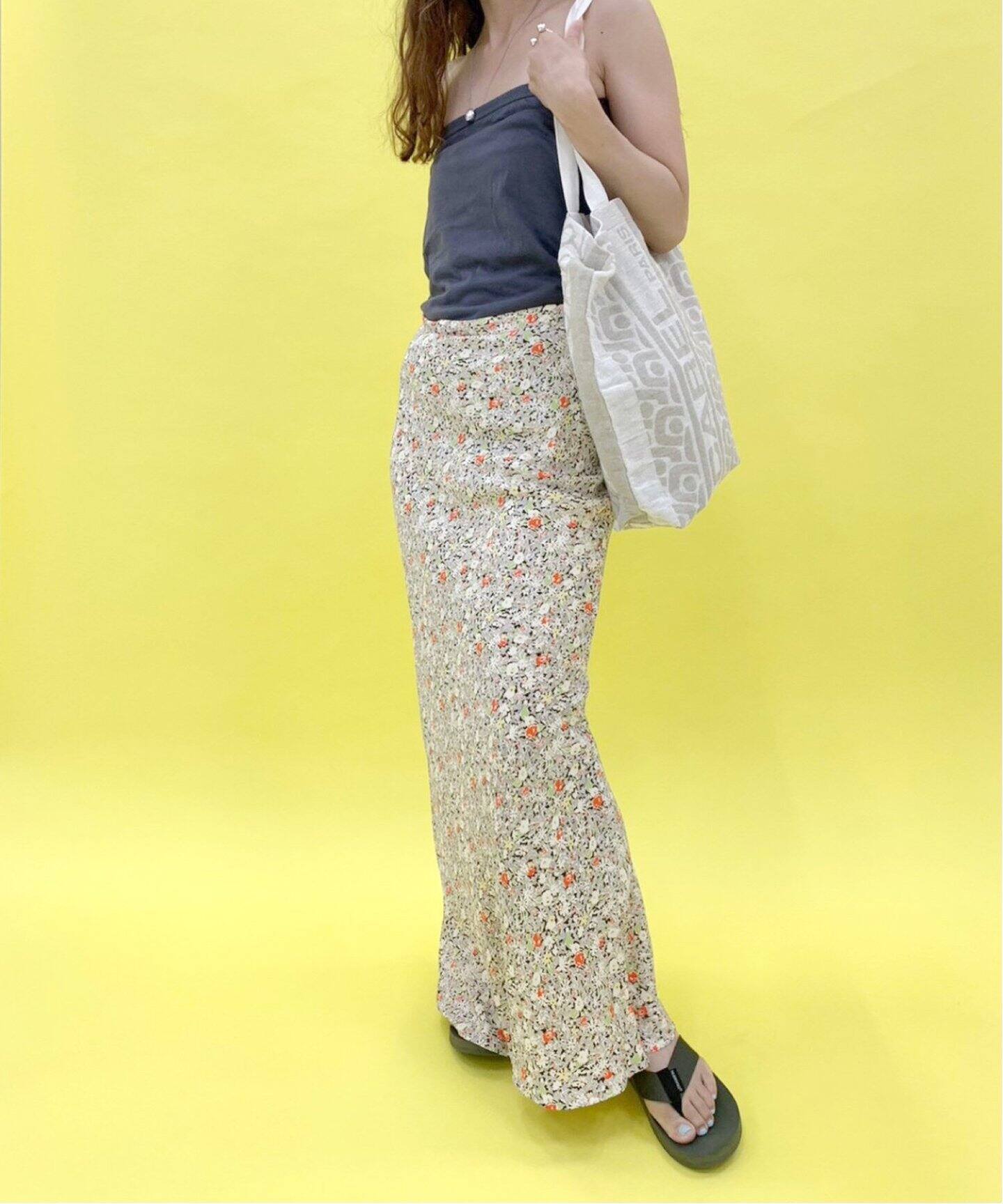 マルチフラワー バイアスマキシスカート（ロング・マキシ丈スカート  