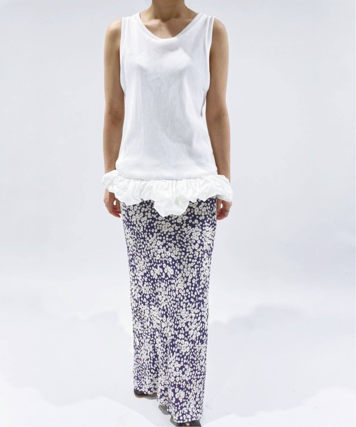 abc フラワーバイアス マキシスカート（ロング・マキシ丈スカート  