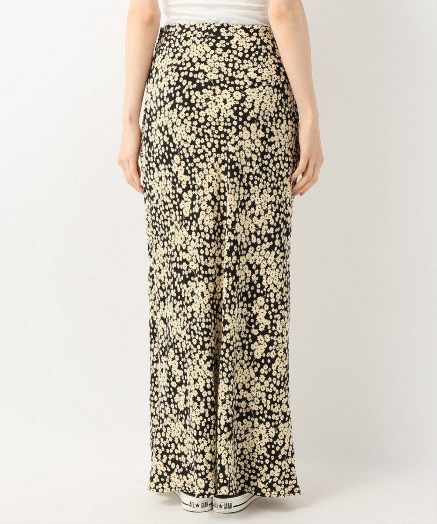 abc フラワーバイアス マキシスカート（ロング・マキシ丈スカート  