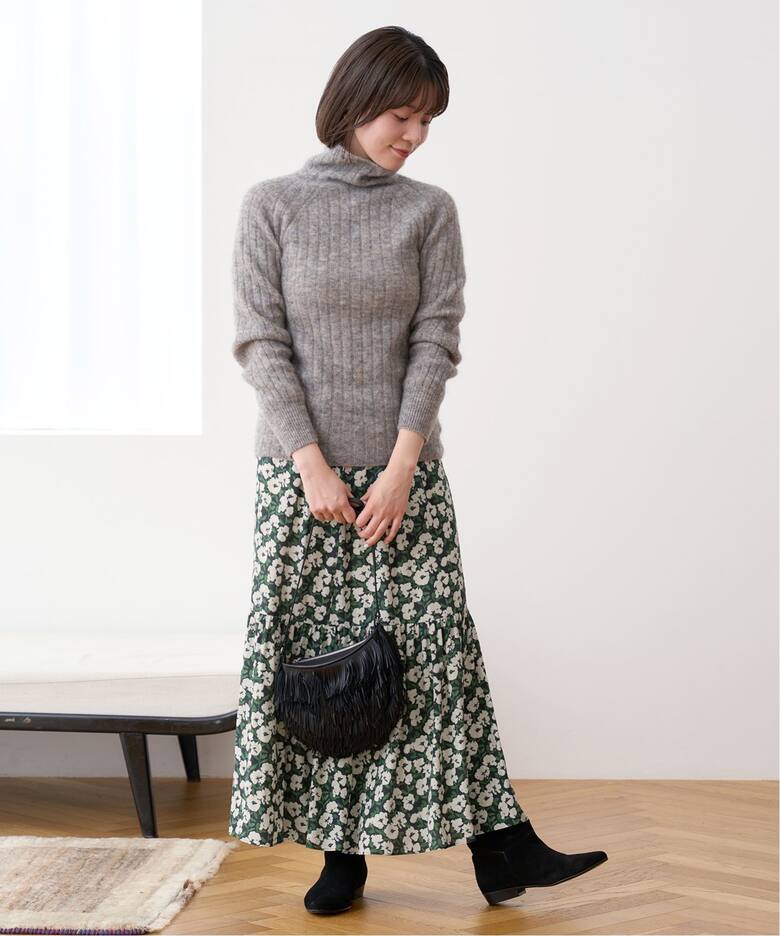 DEVEAUX フラワーティアードスカート（ロング・マキシ丈スカート  