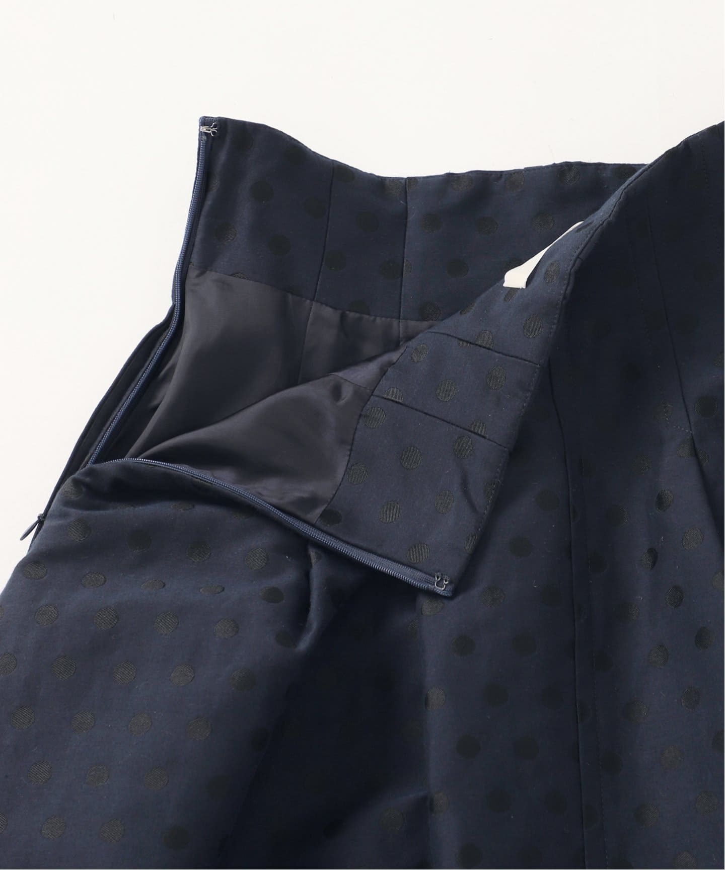 ドットジャガードタックスカート（ロング・マキシ丈スカート）｜IENA