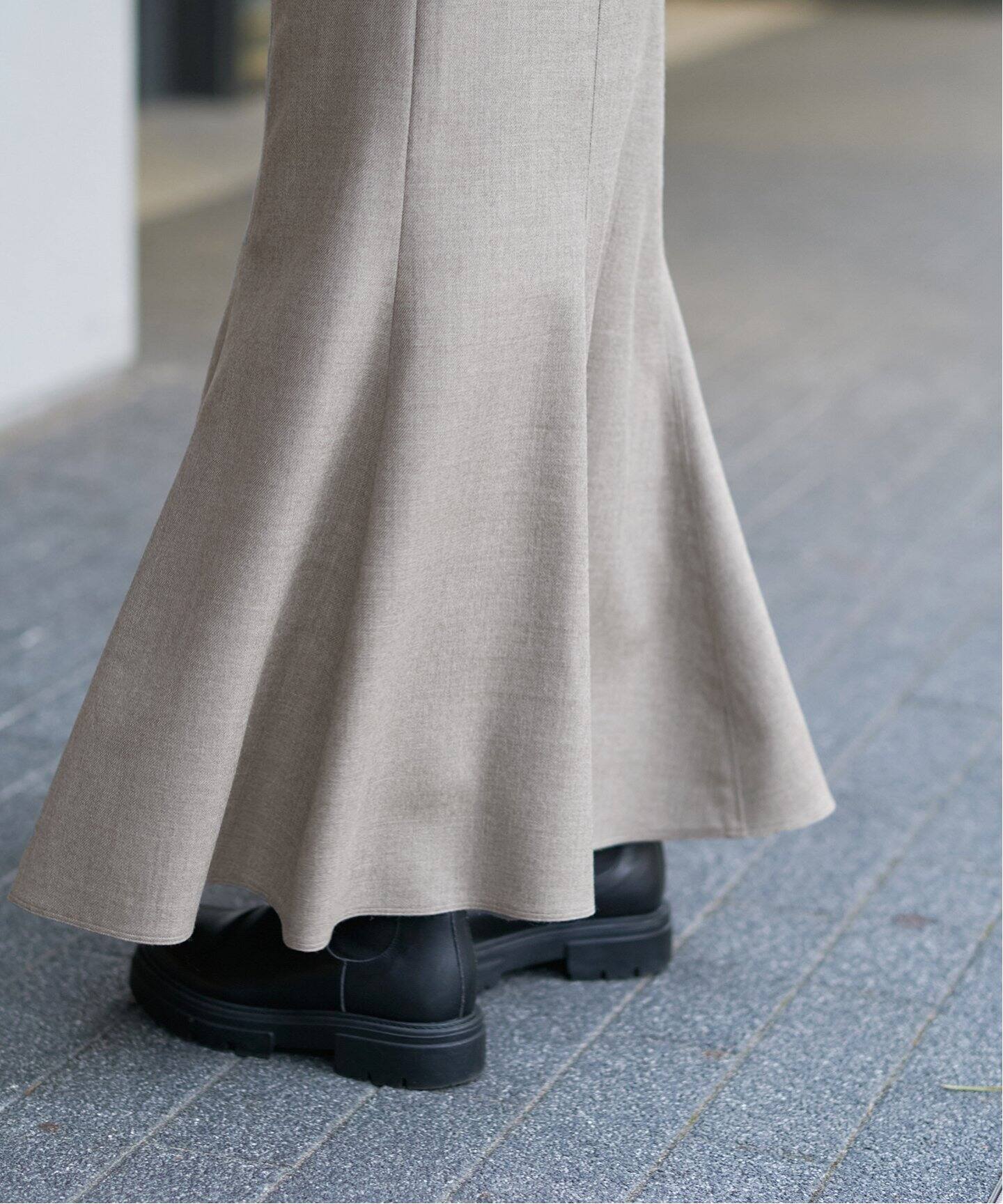 ロングフレアスカート（ロング・マキシ丈スカート）｜IENA（イエナ）の  