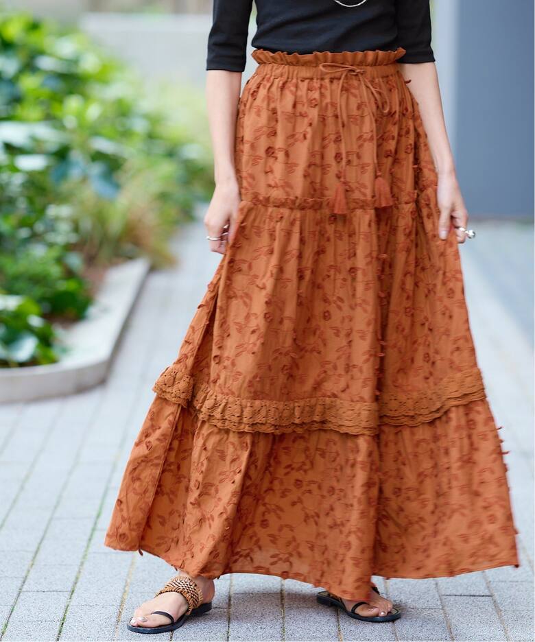 IENA LA BOUCLE カットワーク刺繍ティアードスカート（ロング・マキシ 