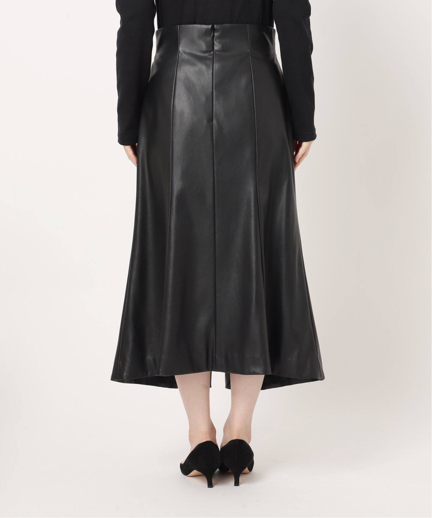 フェイクレザーフロントスリットスカート（その他スカート）｜VERMEIL  