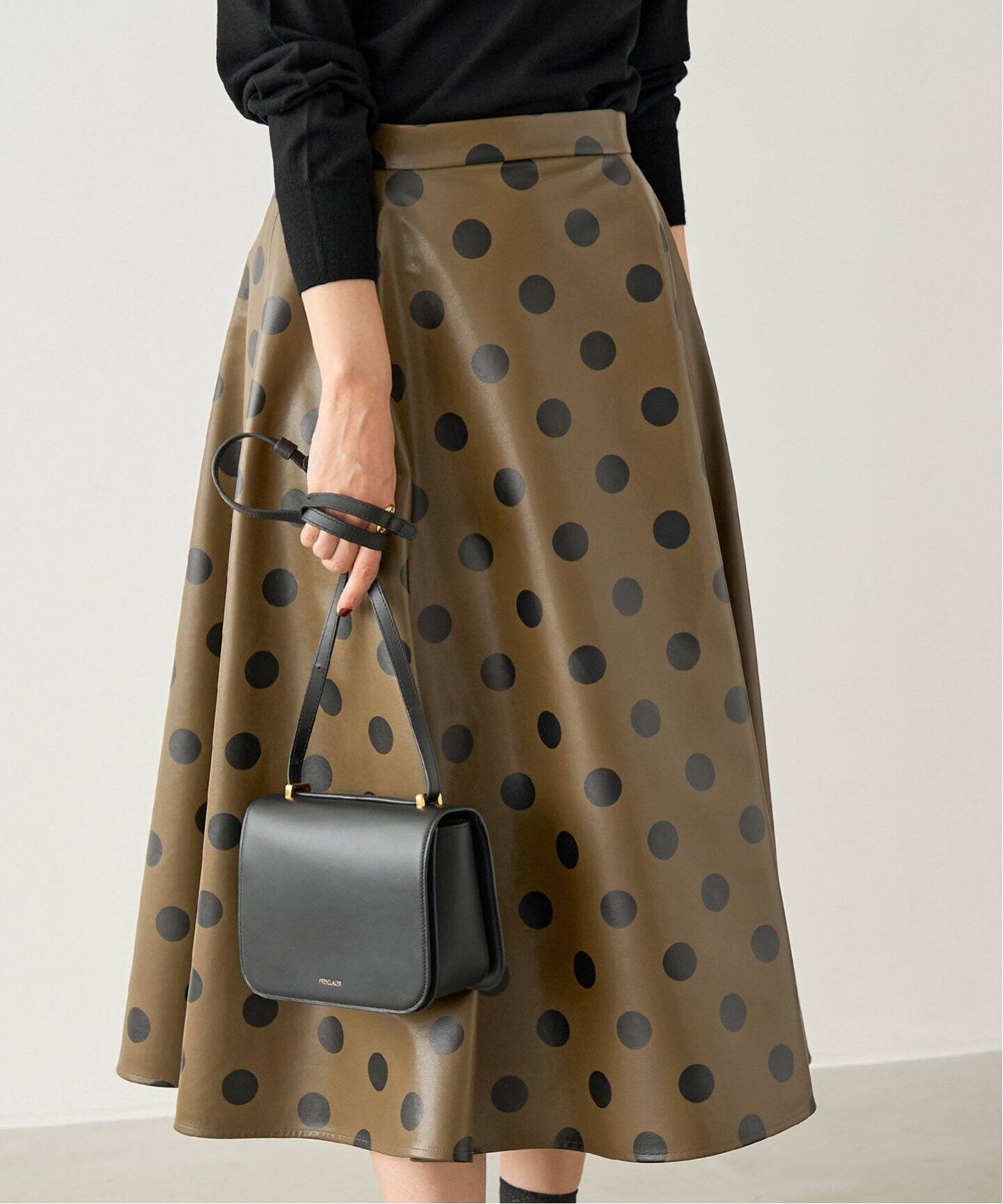 フェイクレザードットプリントフレアスカート（その他スカート  