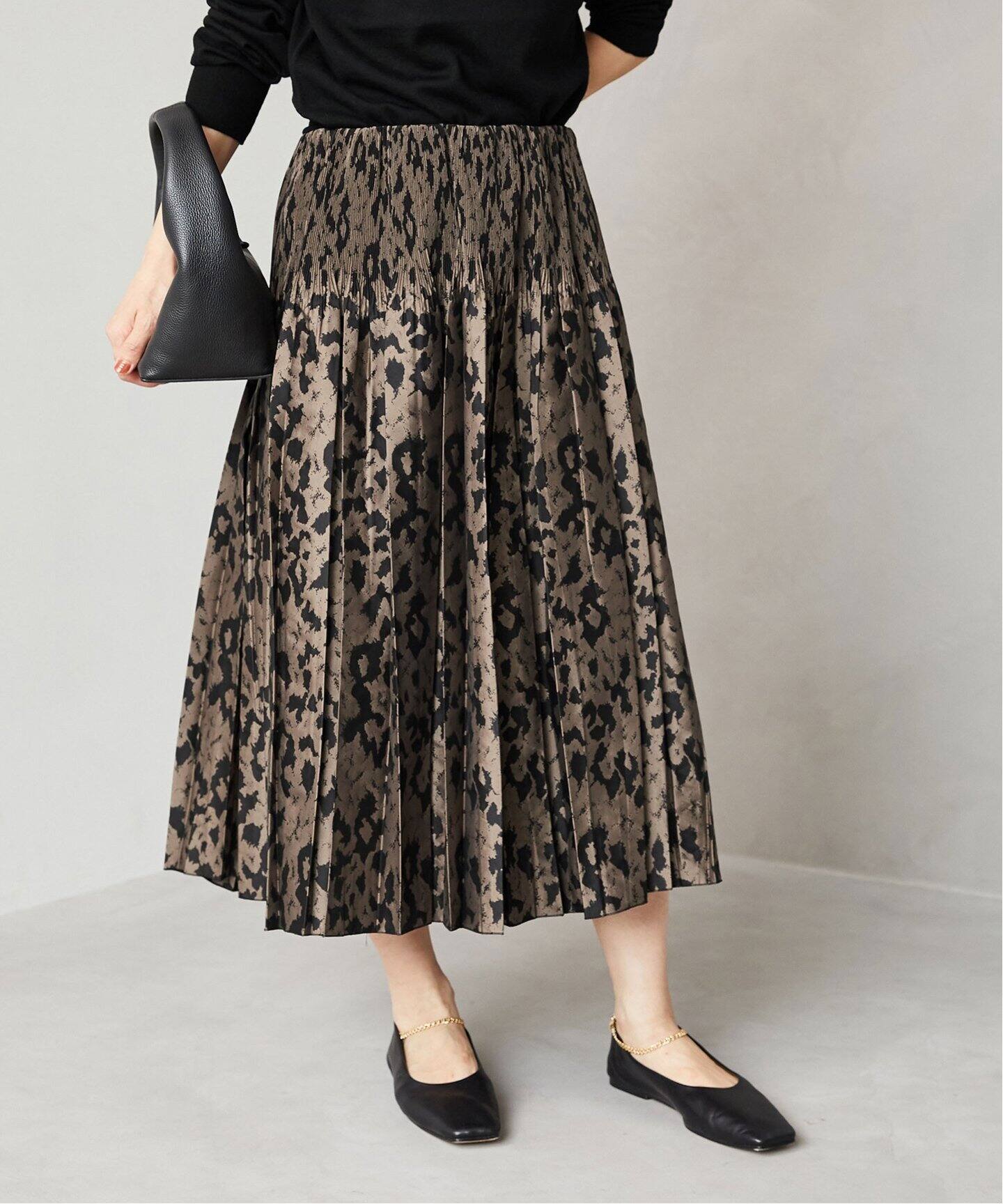 レオパードジャガードシャーリングスカート（ひざ丈スカート  