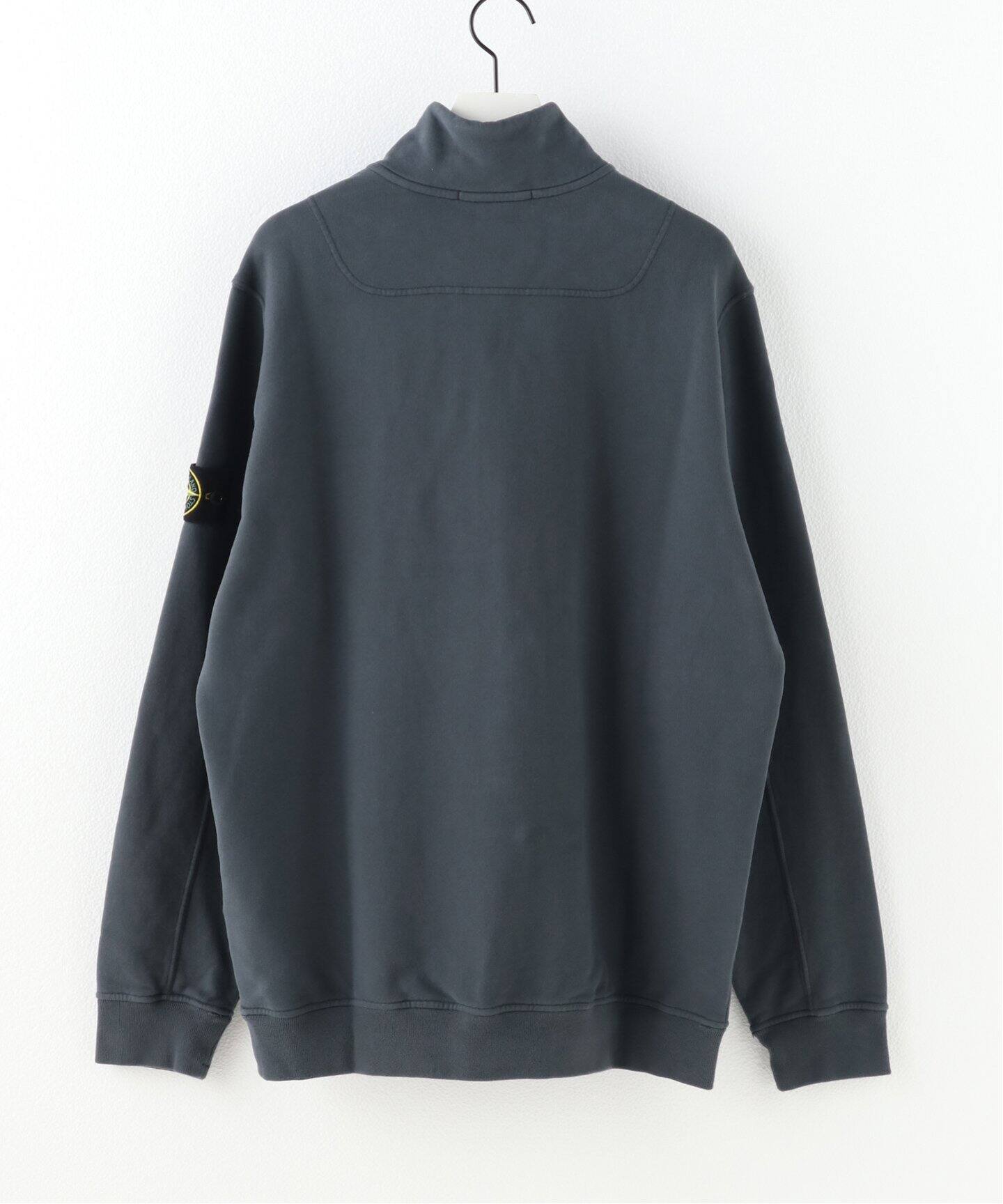 STONEISLAND / ストーンアイランド】ハーフジップスウェットプル 