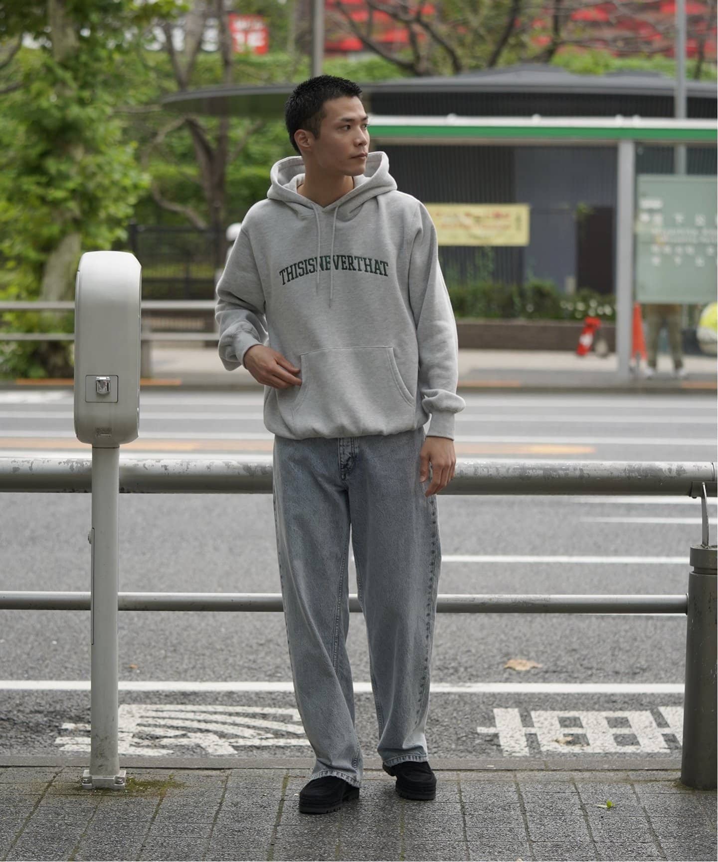 thisisneverthat / ディスイズネバーザット】Arch-Logo Hoodie