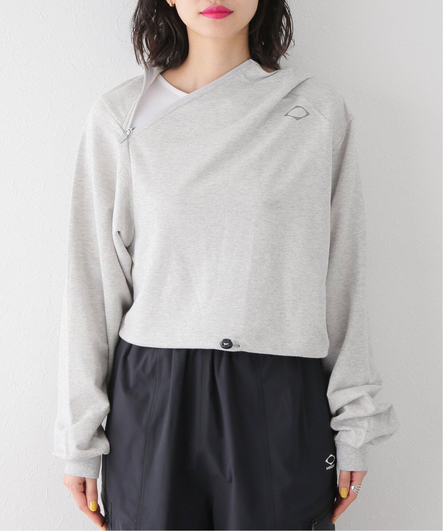 MSCHF/ミスチーフ】 CROPPED SIDE ZIP HOODIE：パーカー（パーカー 