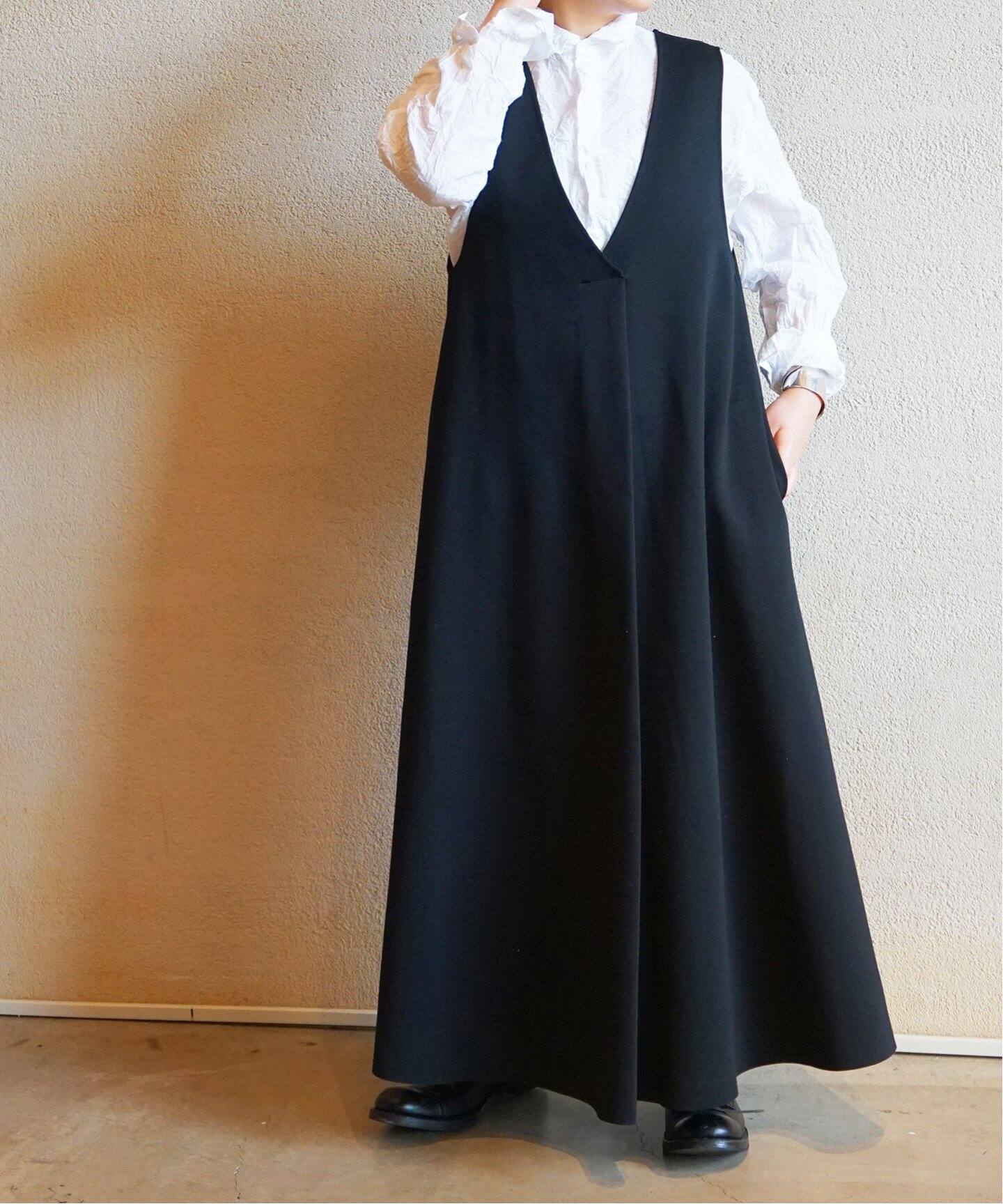 ハイテンションポンチ Vネックノースリーブワンピース（ワンピース  