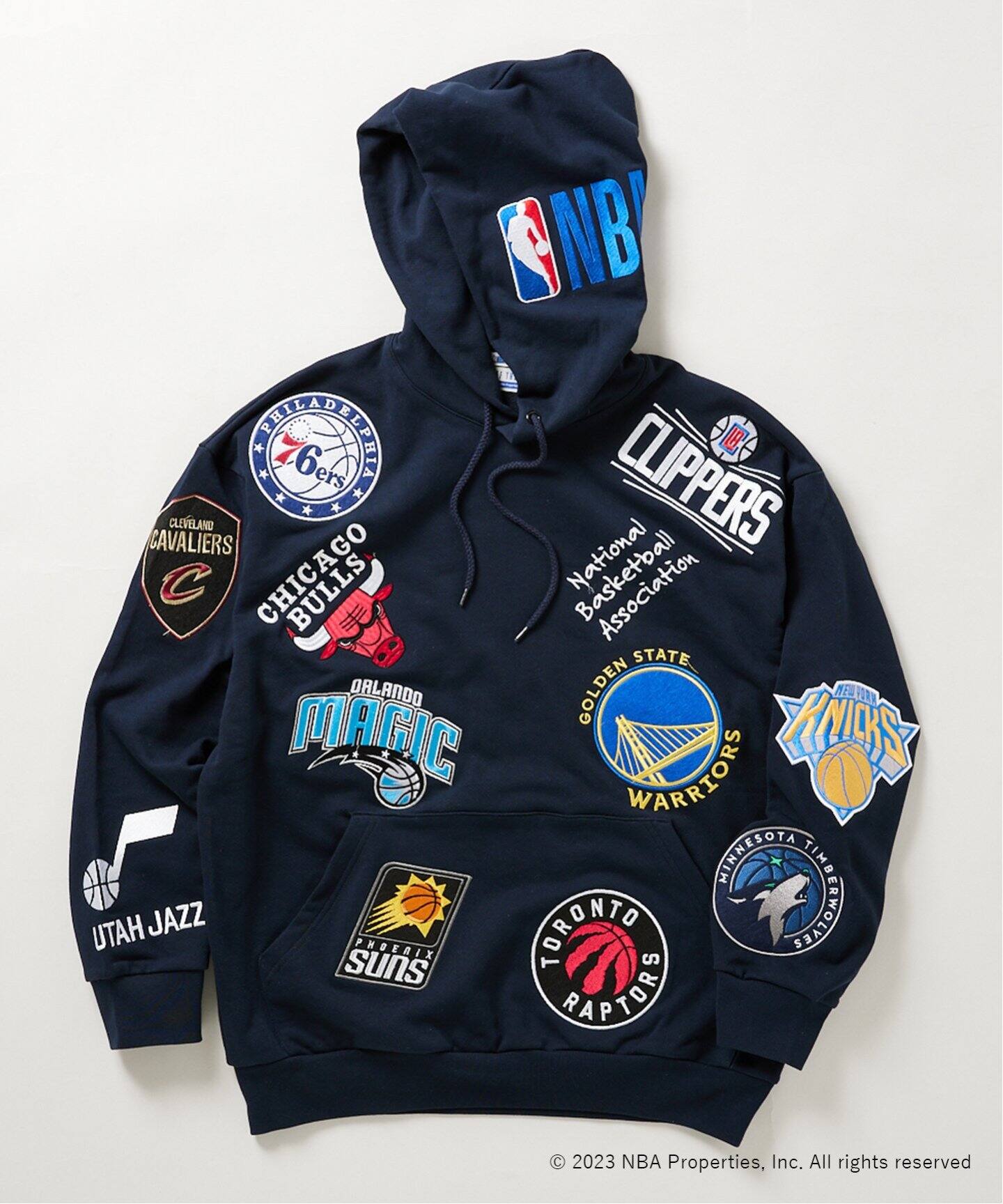 Off The Court by NBA】別注 チームロゴスウェットパーカー（パーカー  