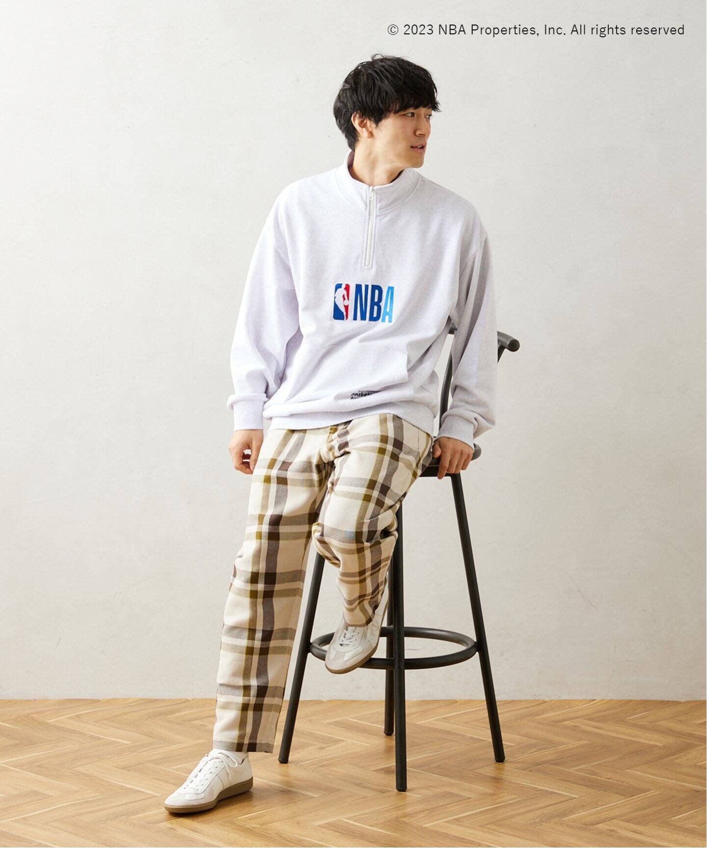 Off The Court by NBA】別注 ロゴハーフジッププルオーバースウェット 