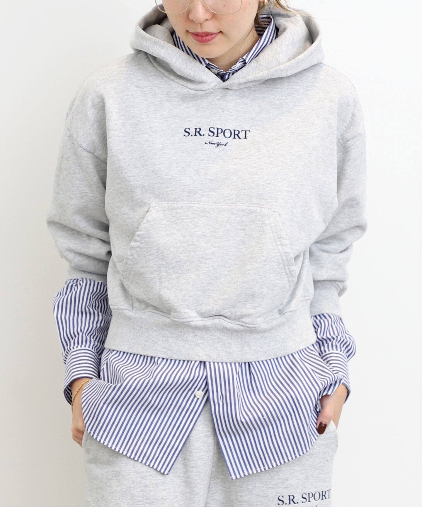 SPORTY&RICH】 CROPPED HOODIE（パーカー）｜L
