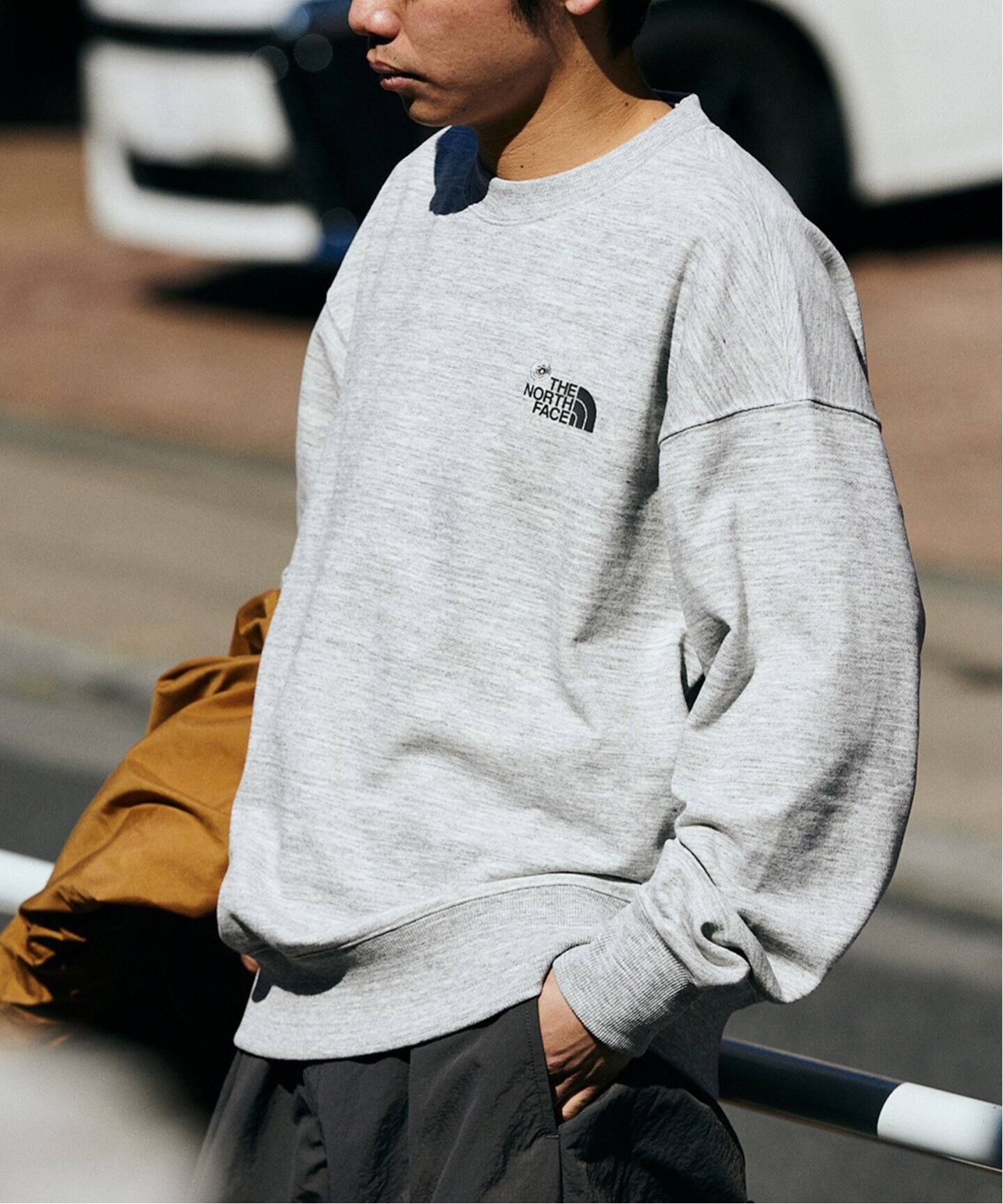 WEB限定【THE NORTH FACE / ノースフェイス】フラワーロゴクルー  