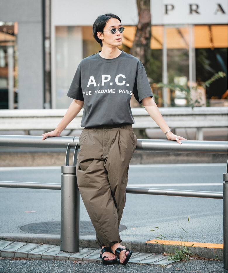 再入荷》【A.P.C. / アーペーセー】別注 オーバーサイズ ロゴプリント 
