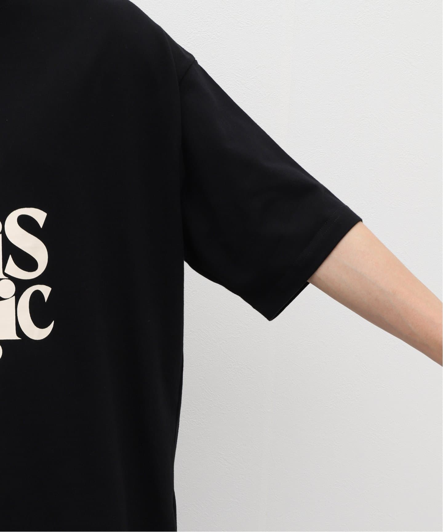 ヤニック・シナー直筆サイン入り・パリ公式テニスTシャツ