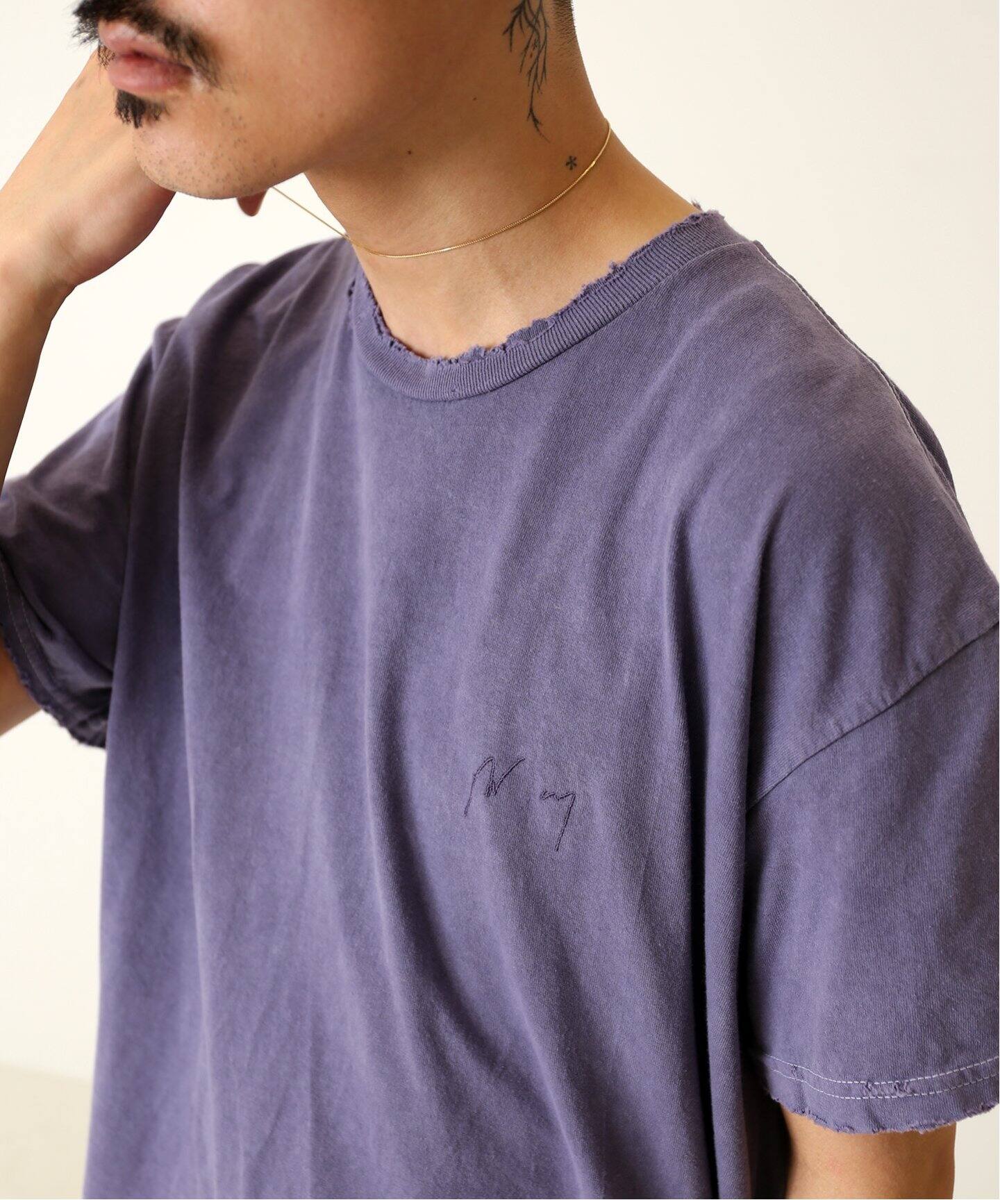 ANCELLM / アンセルム】EMBROIDERY DYED T-SHIRT（Tシャツ／カットソー 