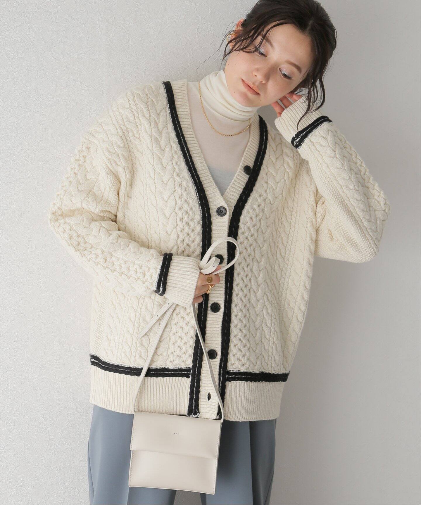 ADAWAS / アダワス】CABLE-KNIT CARDIGAN（カーディガン）｜BOICE FROM 