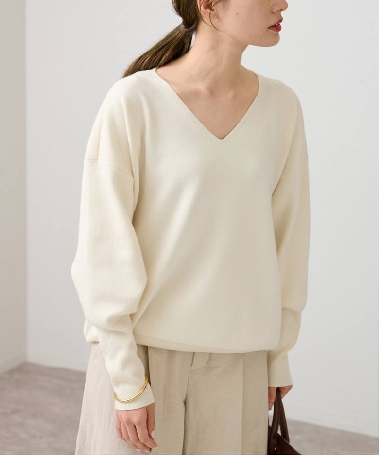 スムースVネックプルオーバー（ニット／セーター）｜FRAMeWORK  