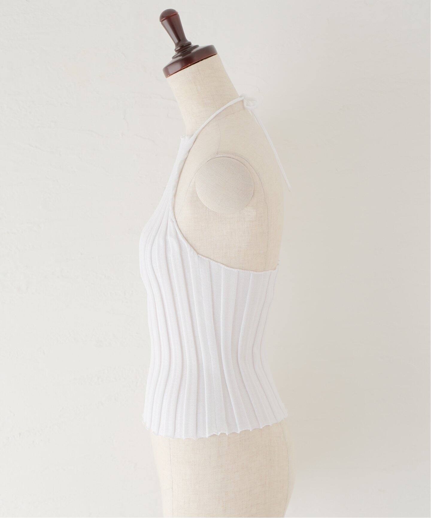 A.ROEGE HOVE/エ・ローエ・ホーベ】 Kathrina Halterneck Top：ニット 