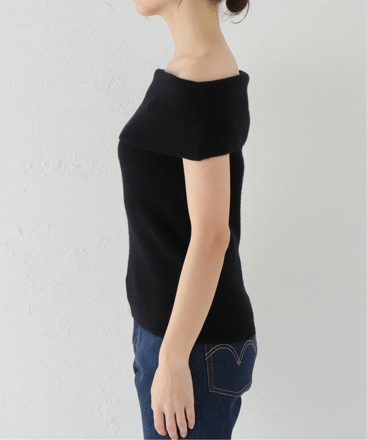 TOTEME/トーテム】OFF-SHOULDER RIB KNIT TOP（ニット／セーター 