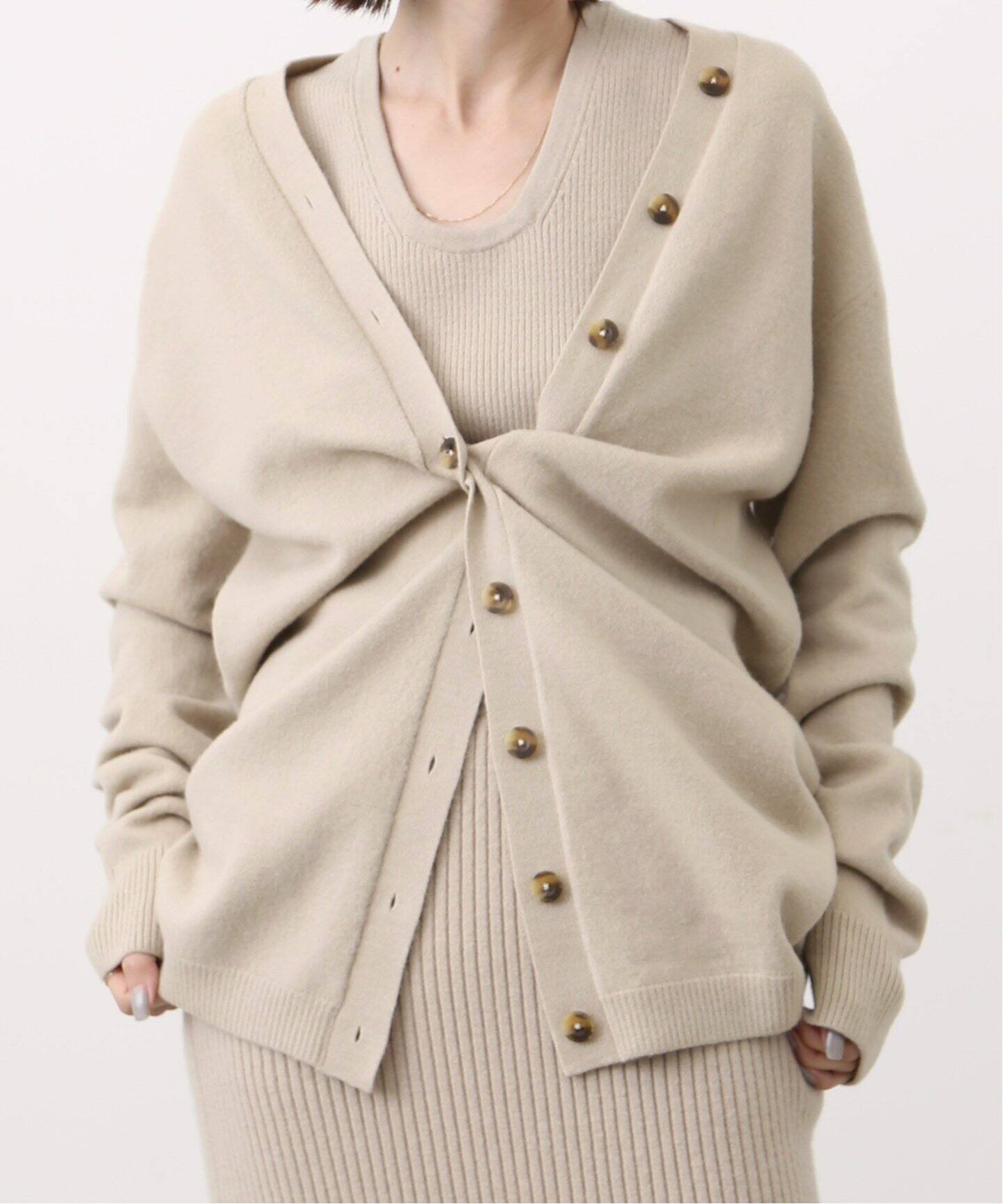 LAUREN MANOOGIAN/ローレン マヌージアン】 BUTTON CARDIGAN（ニット  