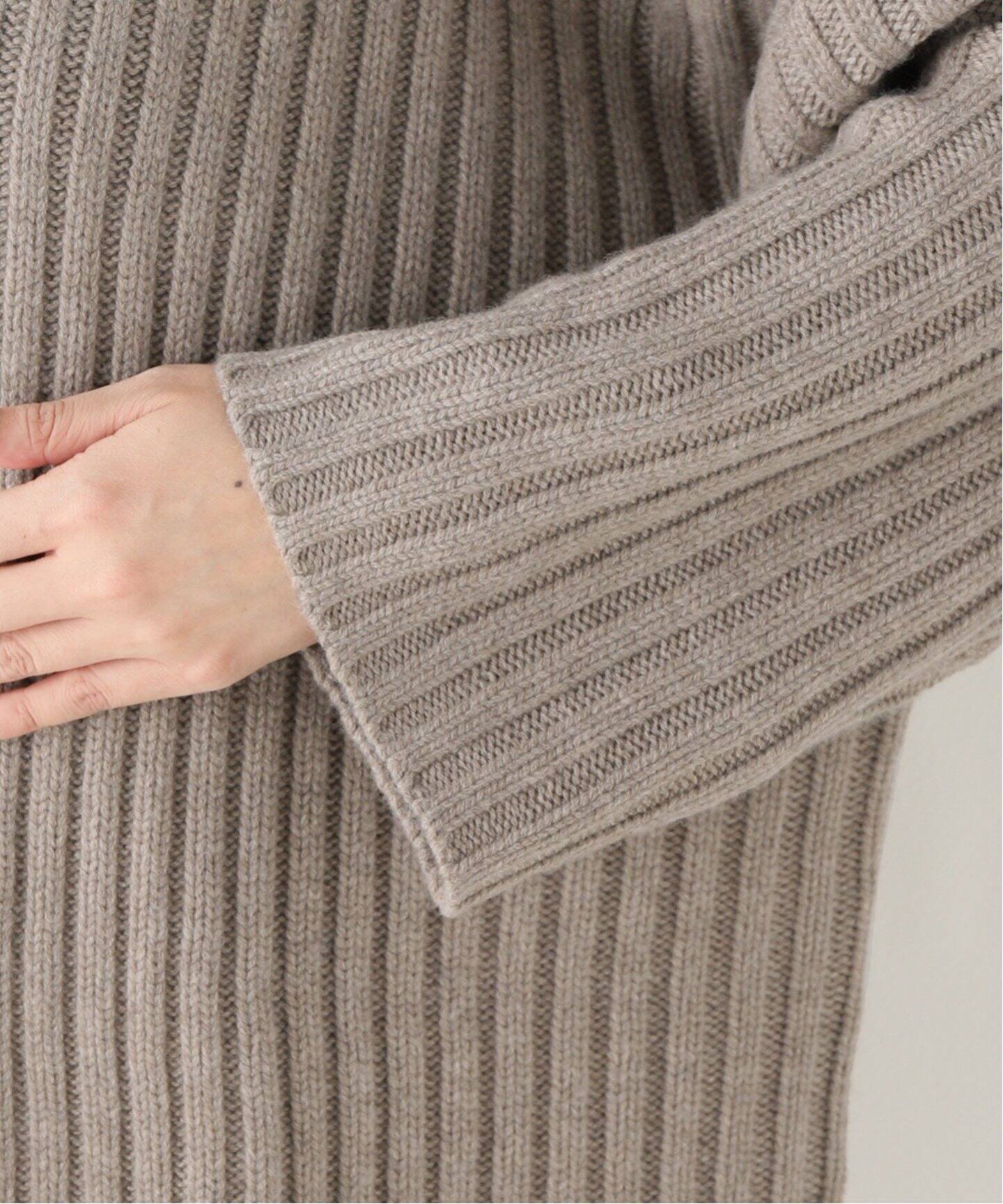 MR MITTENS/ミスター ミトンズ】 RIBBED HIGH NECK KNIT（ニット  