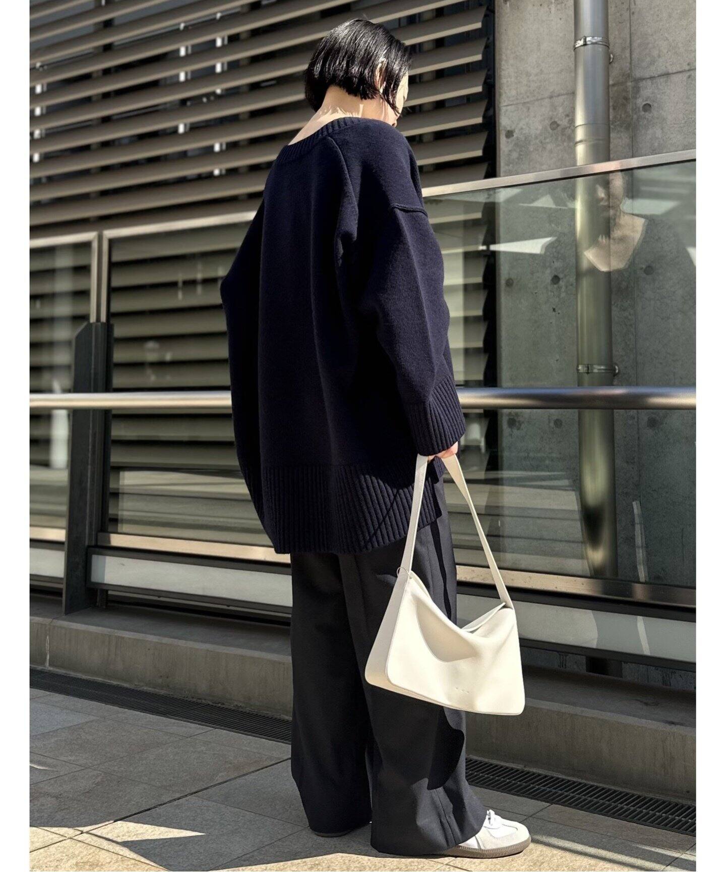 Vネックオーバープルオーバー（ニット／セーター）｜AP STUDIO  