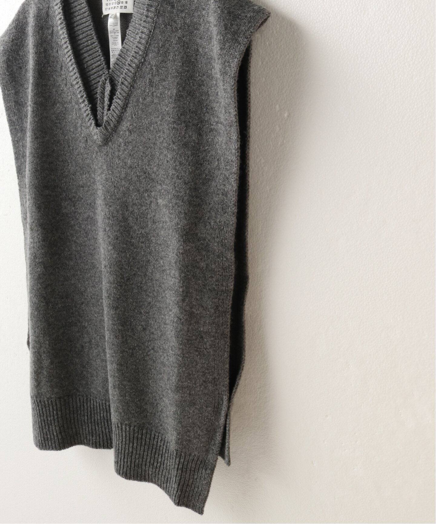 MAISON MARGIELA / メゾン マルジェラ】TABARDO STOLE KNIT VEST 