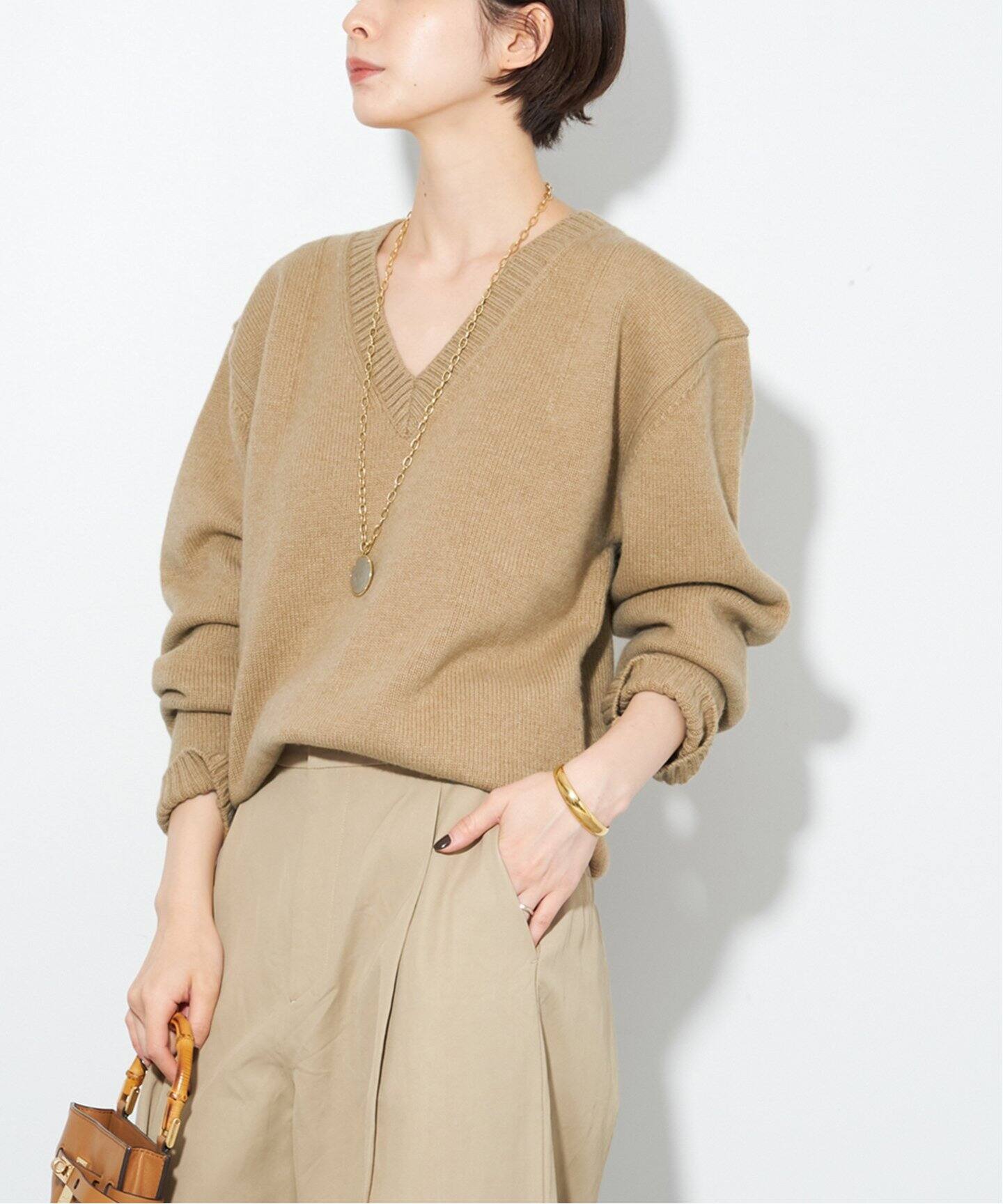 CAMEL WOOL Vネック プルオーバー（ニット／セーター）｜Plage 