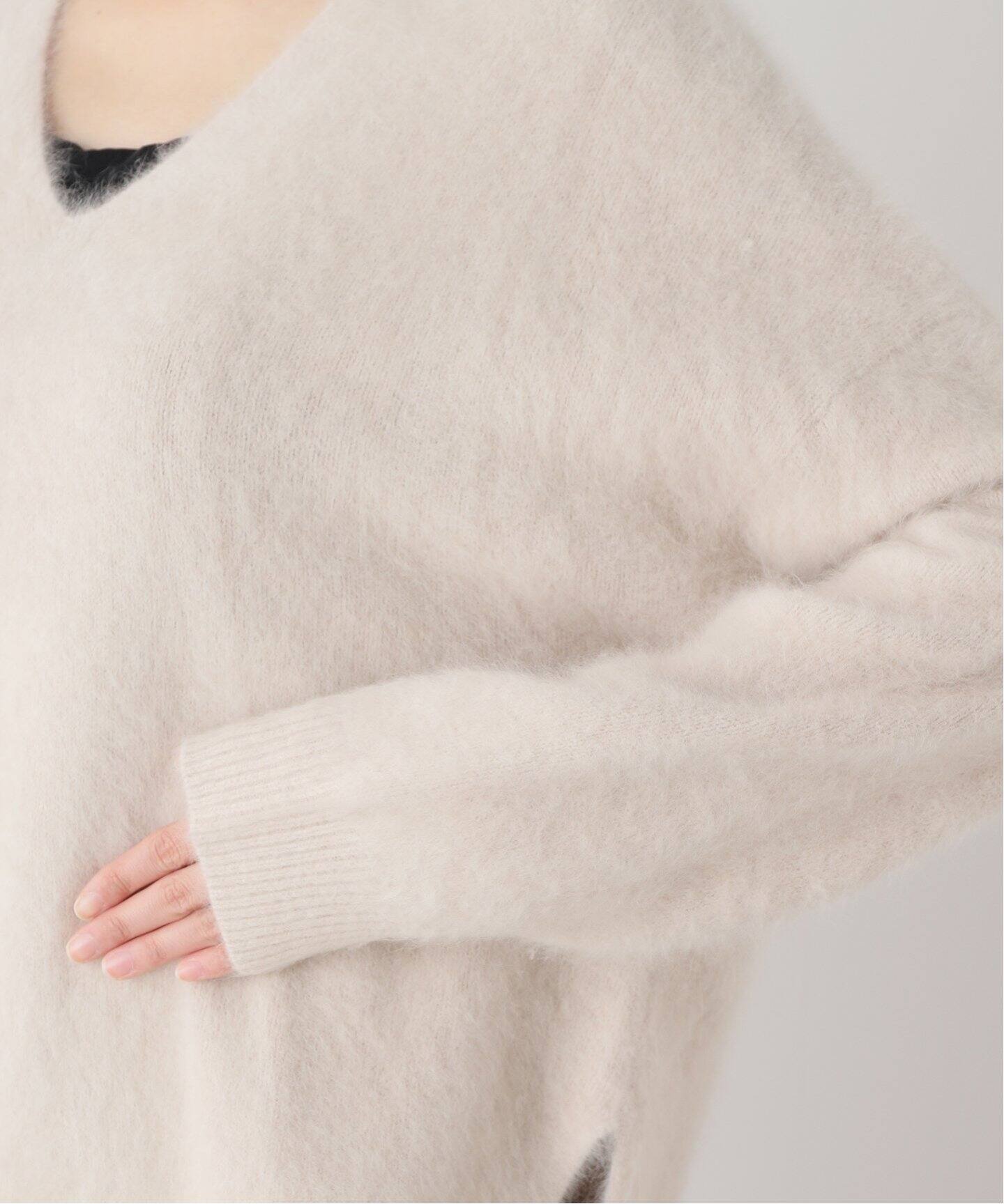 追加》Fur Vスリットプルオーバー（ニット／セーター）｜Plage  