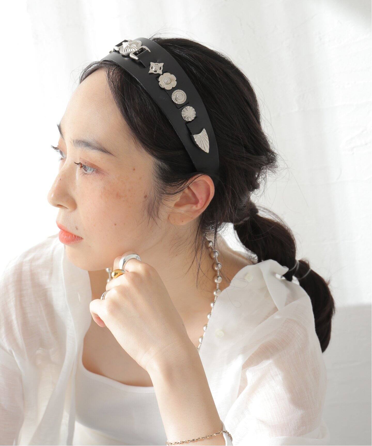 TOGA PULLA/トーガプルラ】Leather headband2：カチューシャ（ヘア 