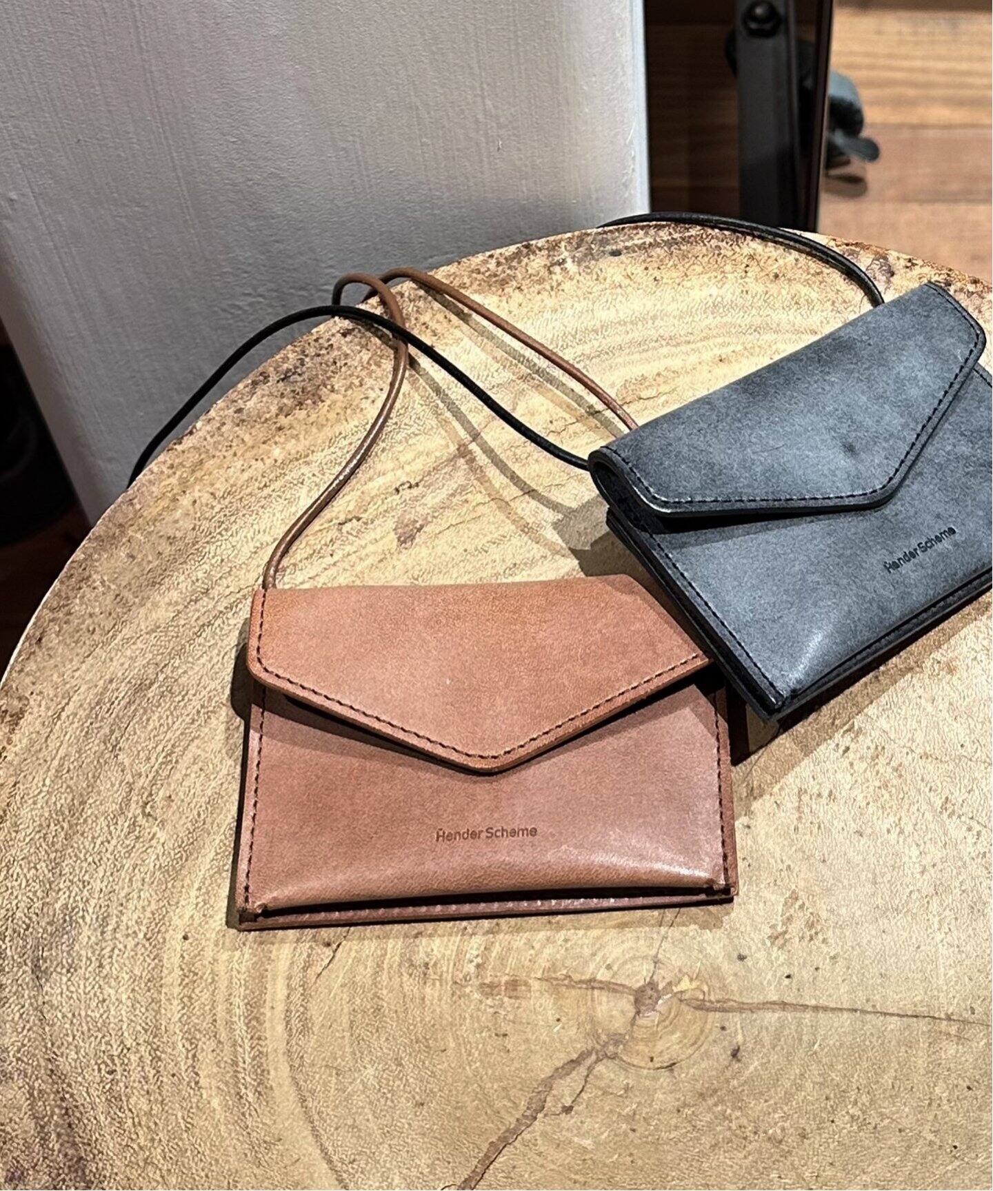 未使用品】Hender scheme mini purse 優し brown 