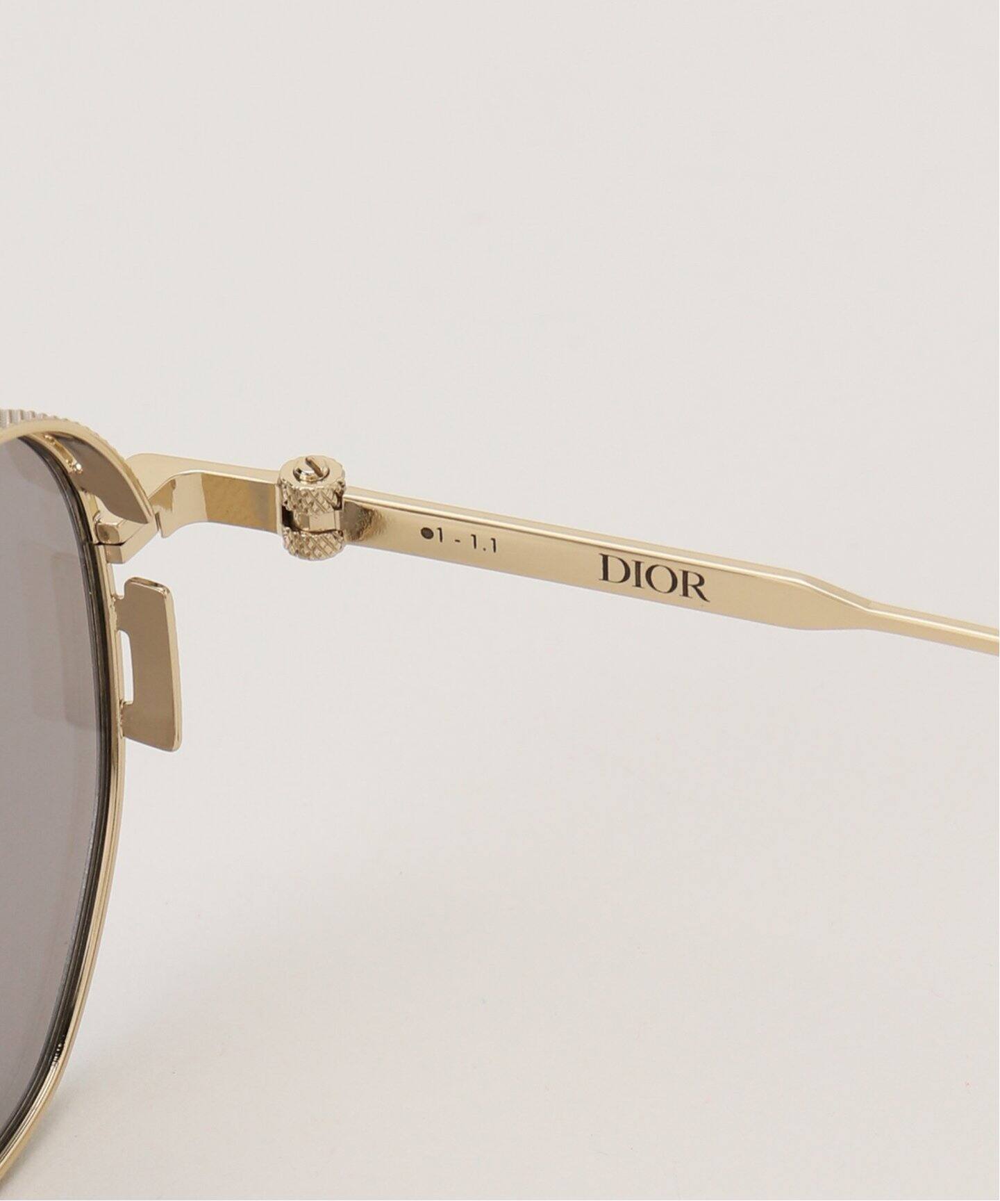 DIOR/ディオール】MIRROR LENS アイウェア（サングラス）｜MUSE de 
