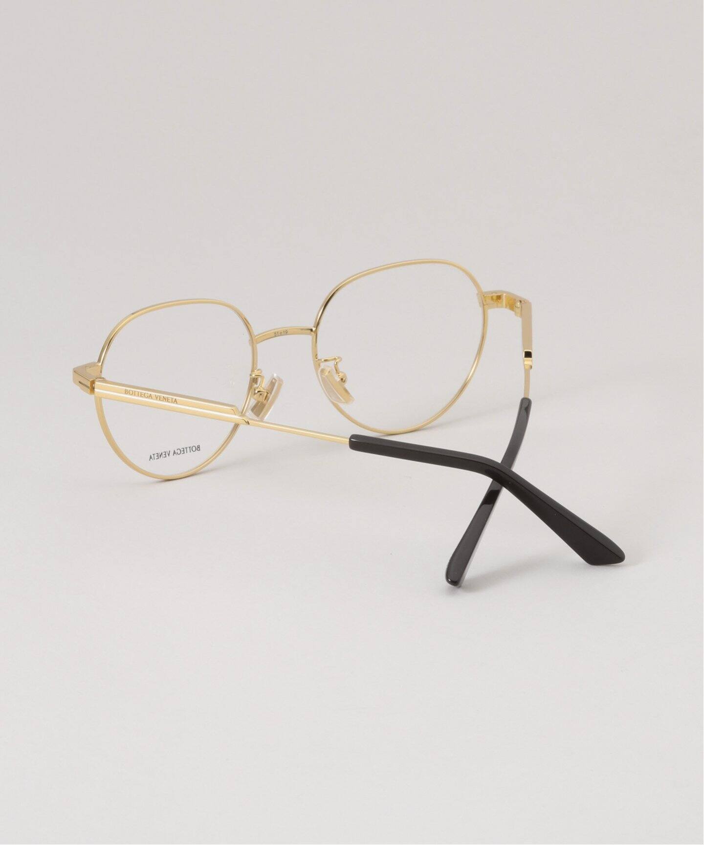 Deuxieme 問いあわせ Classe ボッテガ・ヴェネタOVAL FRAME調光レンズ