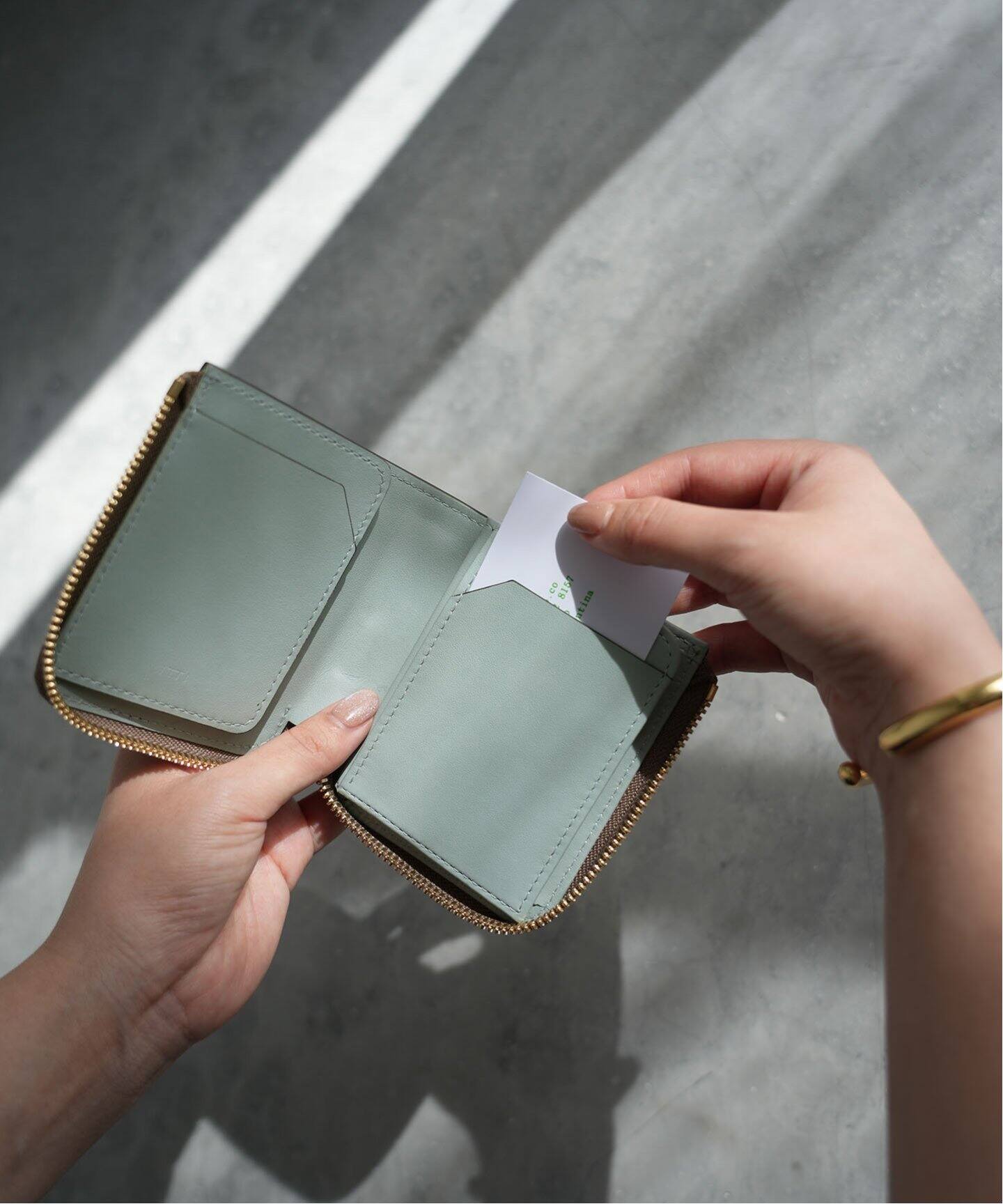 ITTI / イッチ】SLOBE別注CRISTY VERY COMPACT WLT（財布・コイン 