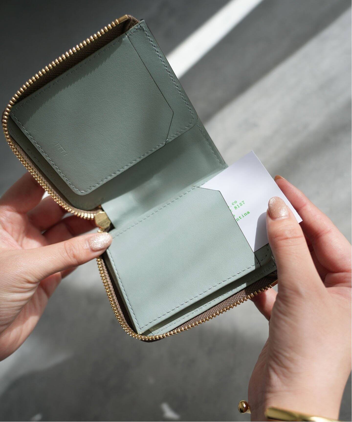 ITTI / イッチ】SLOBE別注CRISTY VERY COMPACT WLT（財布・コイン  