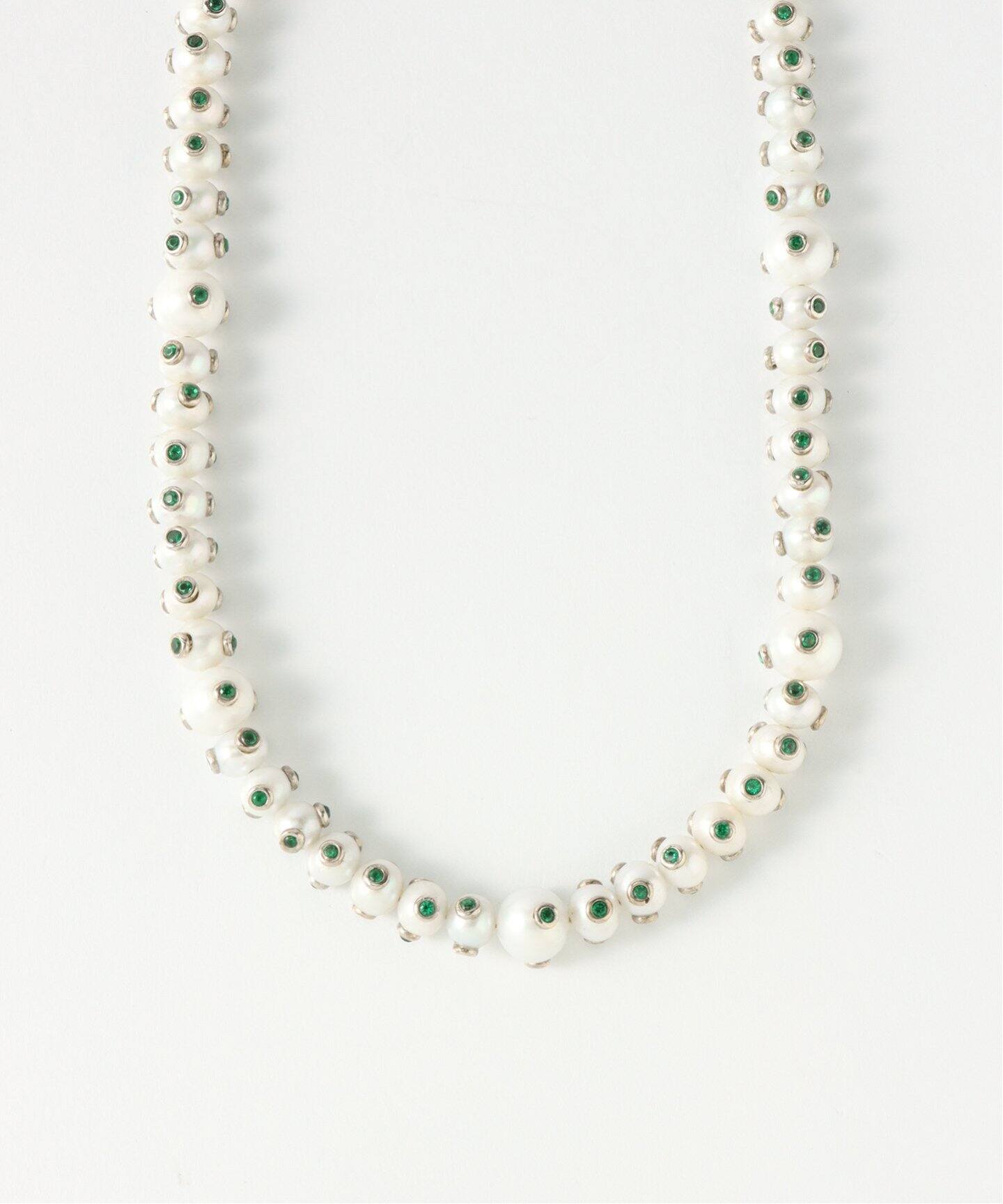 VEERT THE GREEN POLKA DOT FRESHWATER PEARL NECKLACE / 18K White 