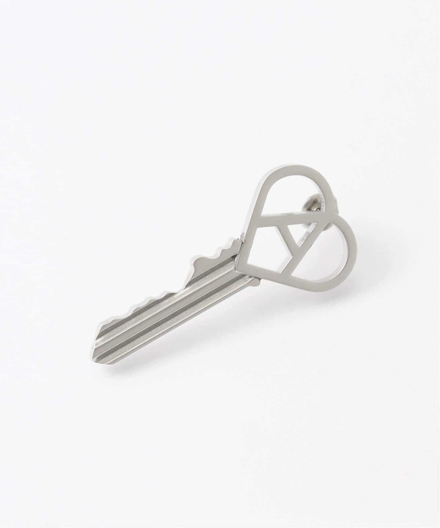 関税送料込み【1017 ALYX 9SM】ハートチャームピアス 1017 ALYX 9SM A HEART CHARM EARRING ※片方のみ(ピアス(片耳