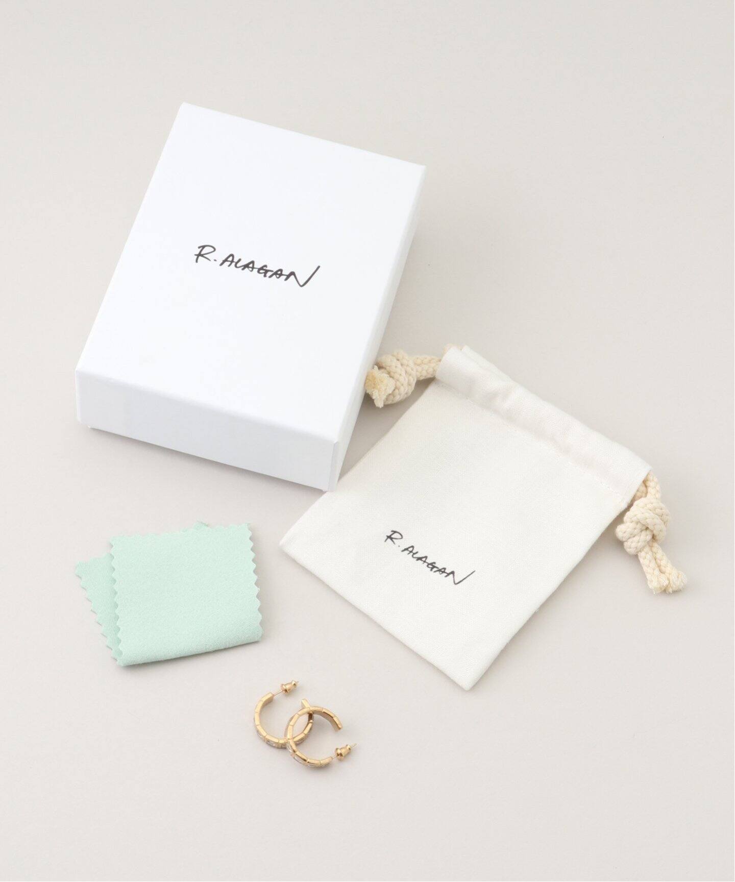 R.ALAGAN/ララガン】SMALL TILE EARRING：ピアス（ピアス（両耳用 