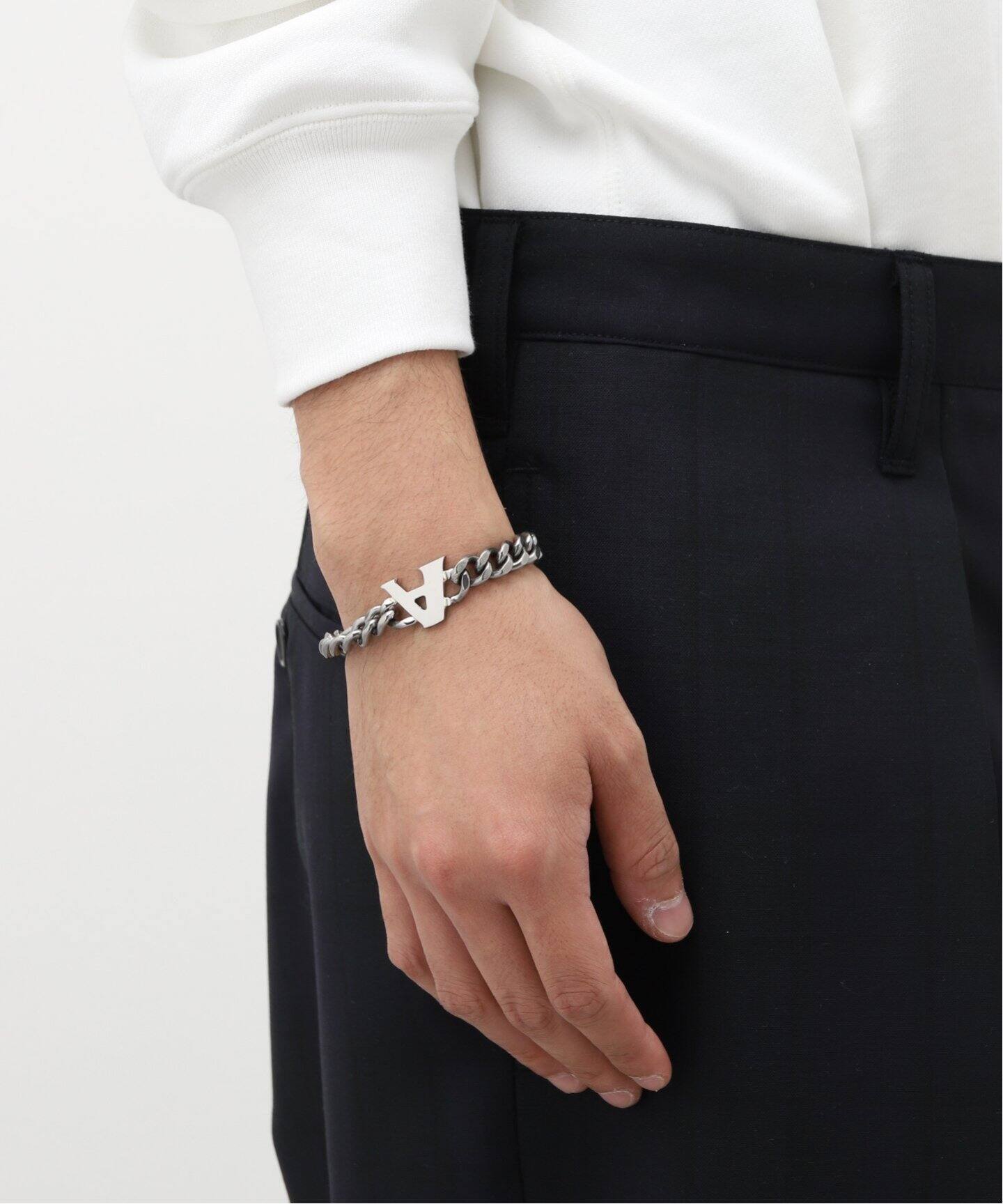1017 ALYX 9SM / 017 アリクス 9SM】BUCKLE BRACELET WITH CHARM 