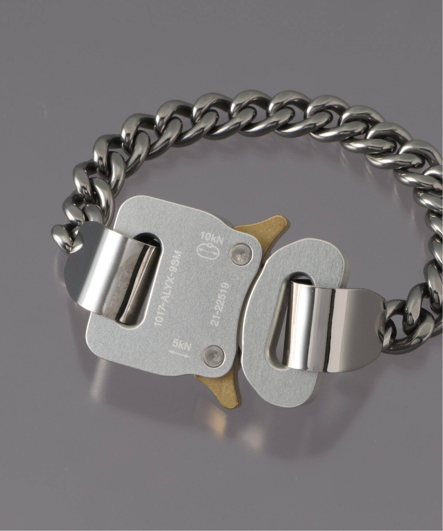 1017 ALYX 9SM / 017 アリクス 9SM】METAL BUCKLE BRACELET 