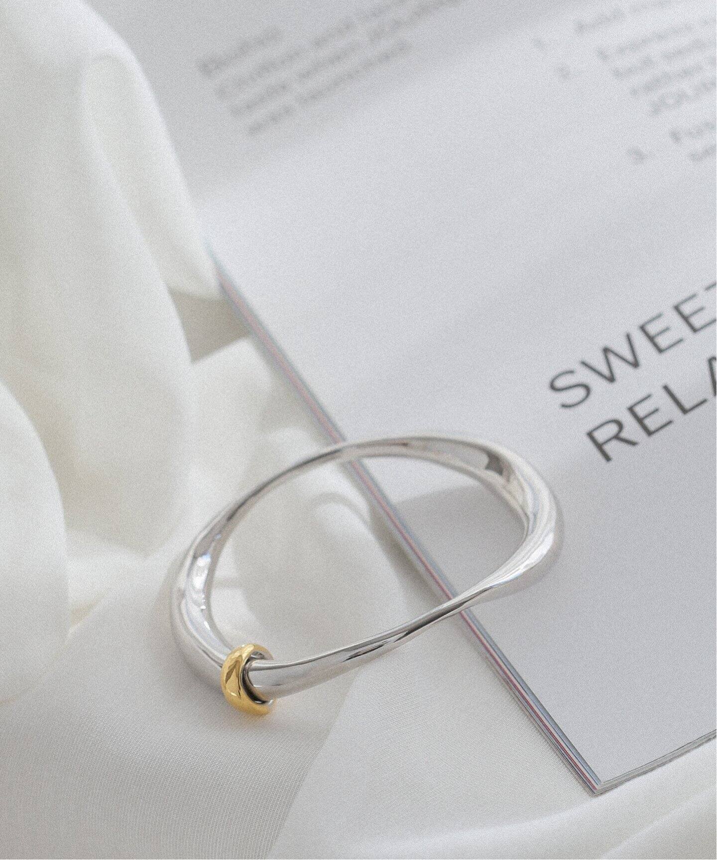 Soierie/ソワリー】Clarity coil bangle：バングル（ブレスレット 
