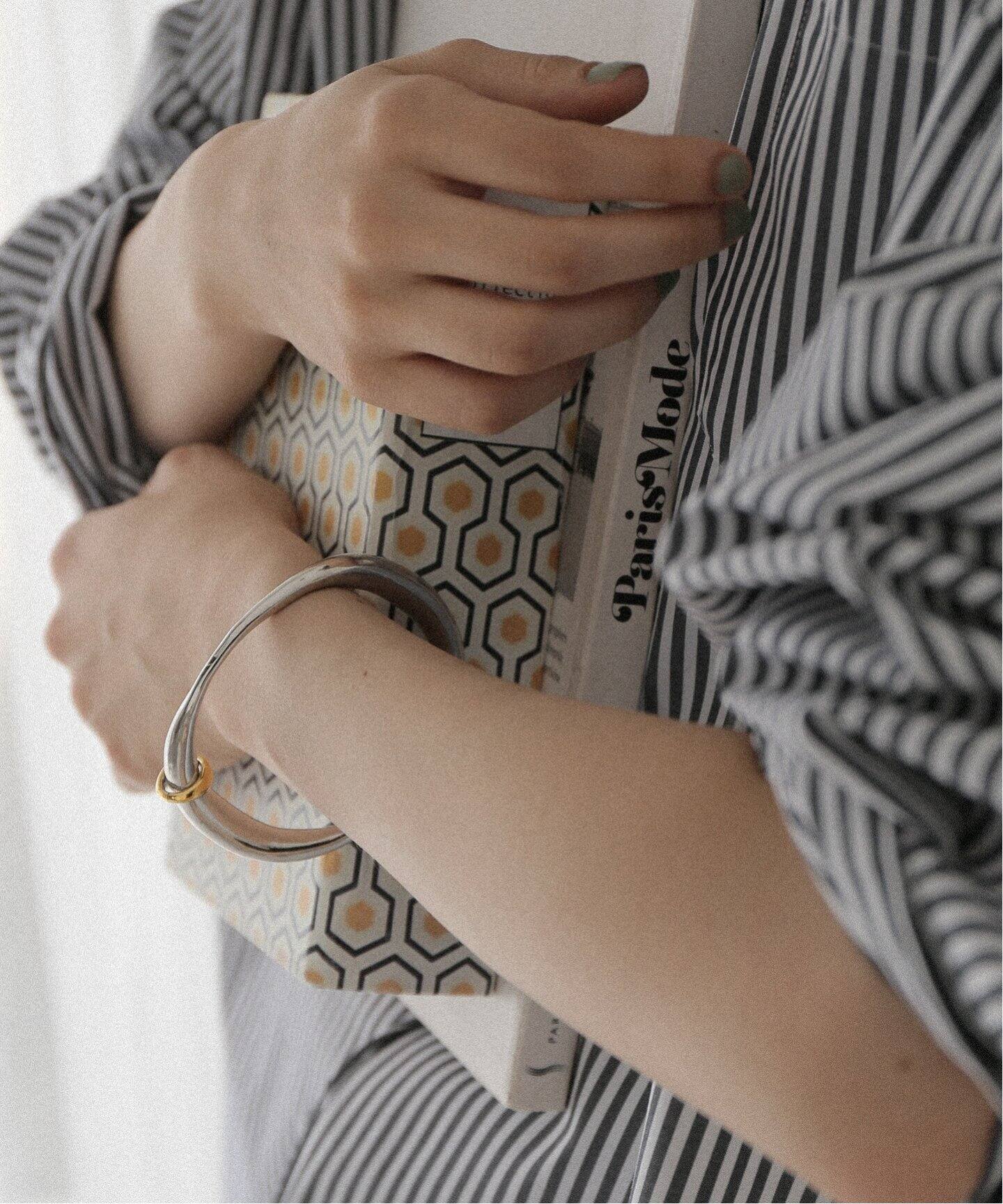 Soierie/ソワリー】Clarity coil bangle：バングル（ブレスレット 