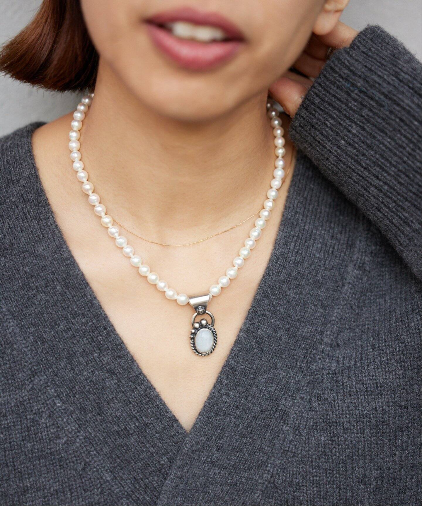 ERICKA NICOLAS BEGAY】MOONSTONE ペンダントトップ（チャーム）｜IENA  
