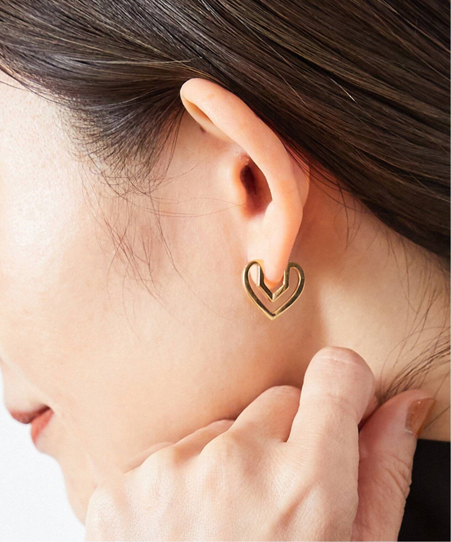 PLOW /プラウ】Hug Heart Hoop Pierce (S)（ピアス（両耳用 